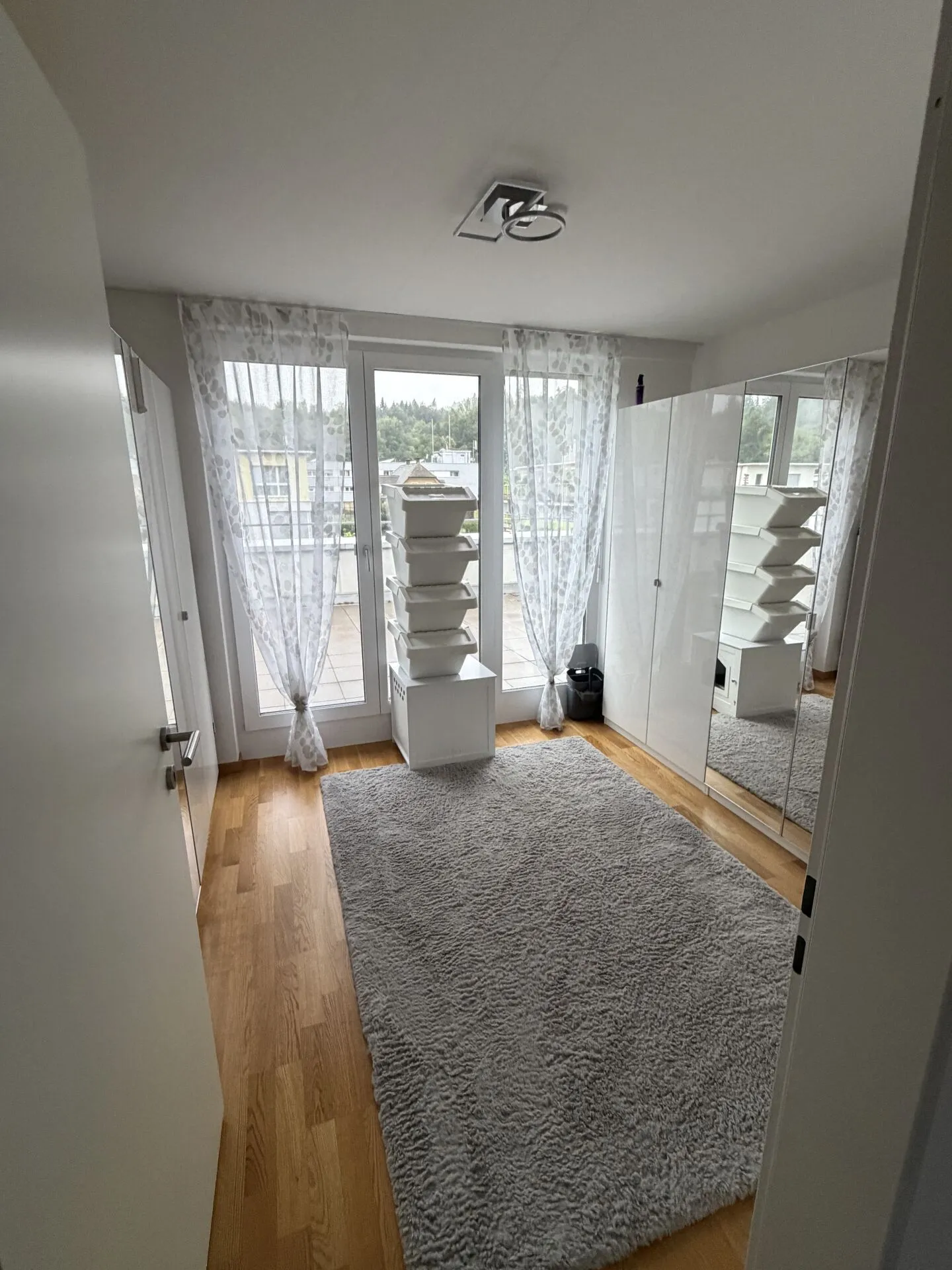 Ici vit le Wow - Penthouse de 4,5 pièces à Hausen - Vivre au-dessus des toits avec style - Photo 9 sur 16