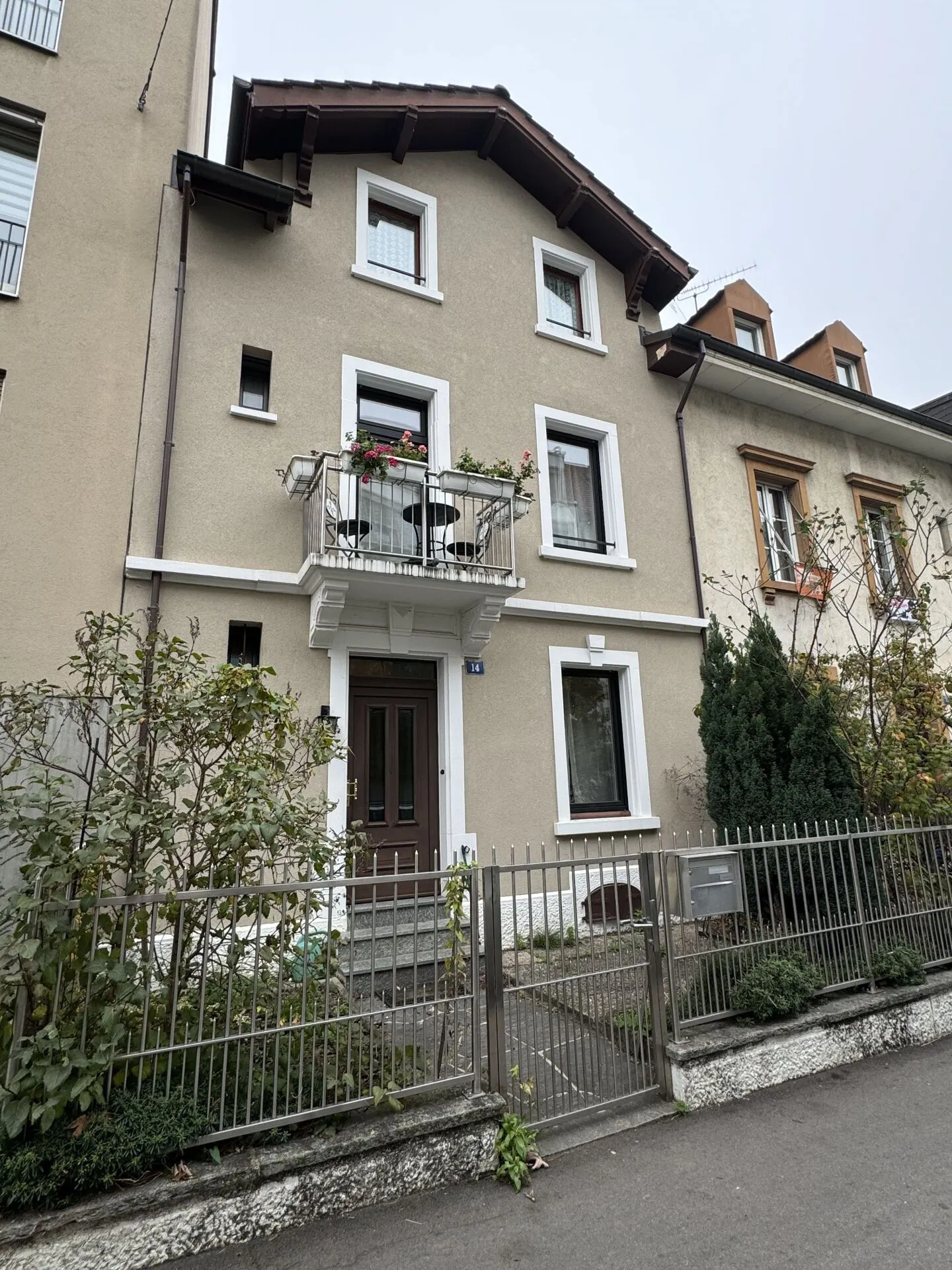 6 Room Terraced Family House - Photo 2 of 28