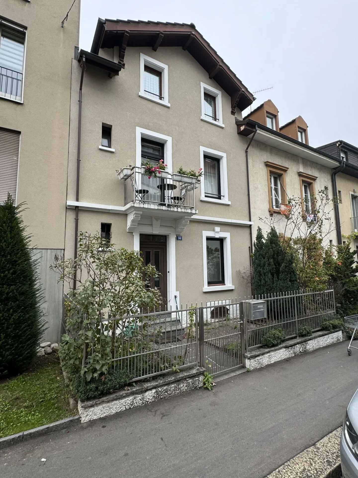 6 Room Terraced Family House - Photo 3 of 28