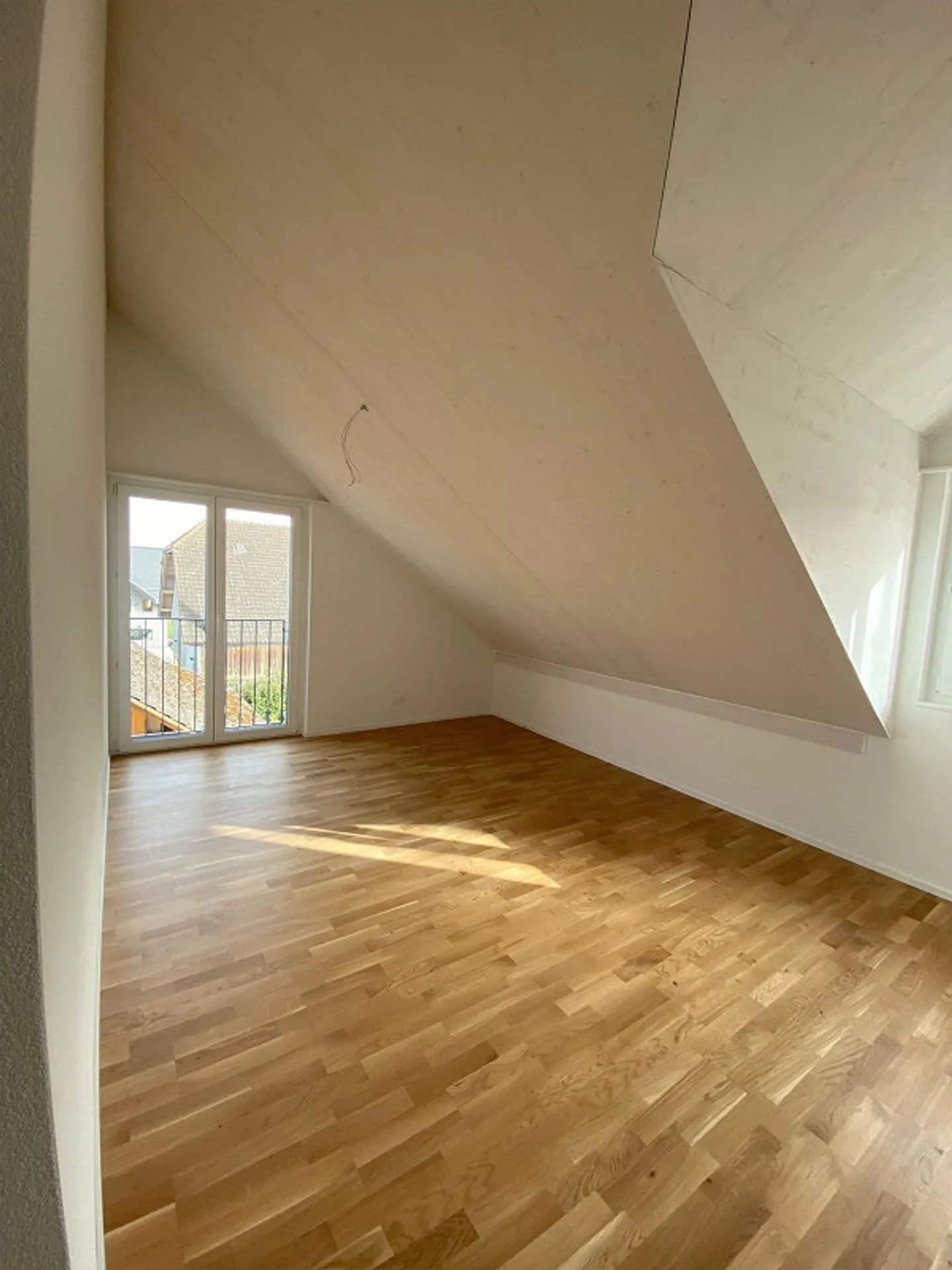 Appartamento duplex affascinante e luminoso di 4,5 stanze - Foto 4 di 9
