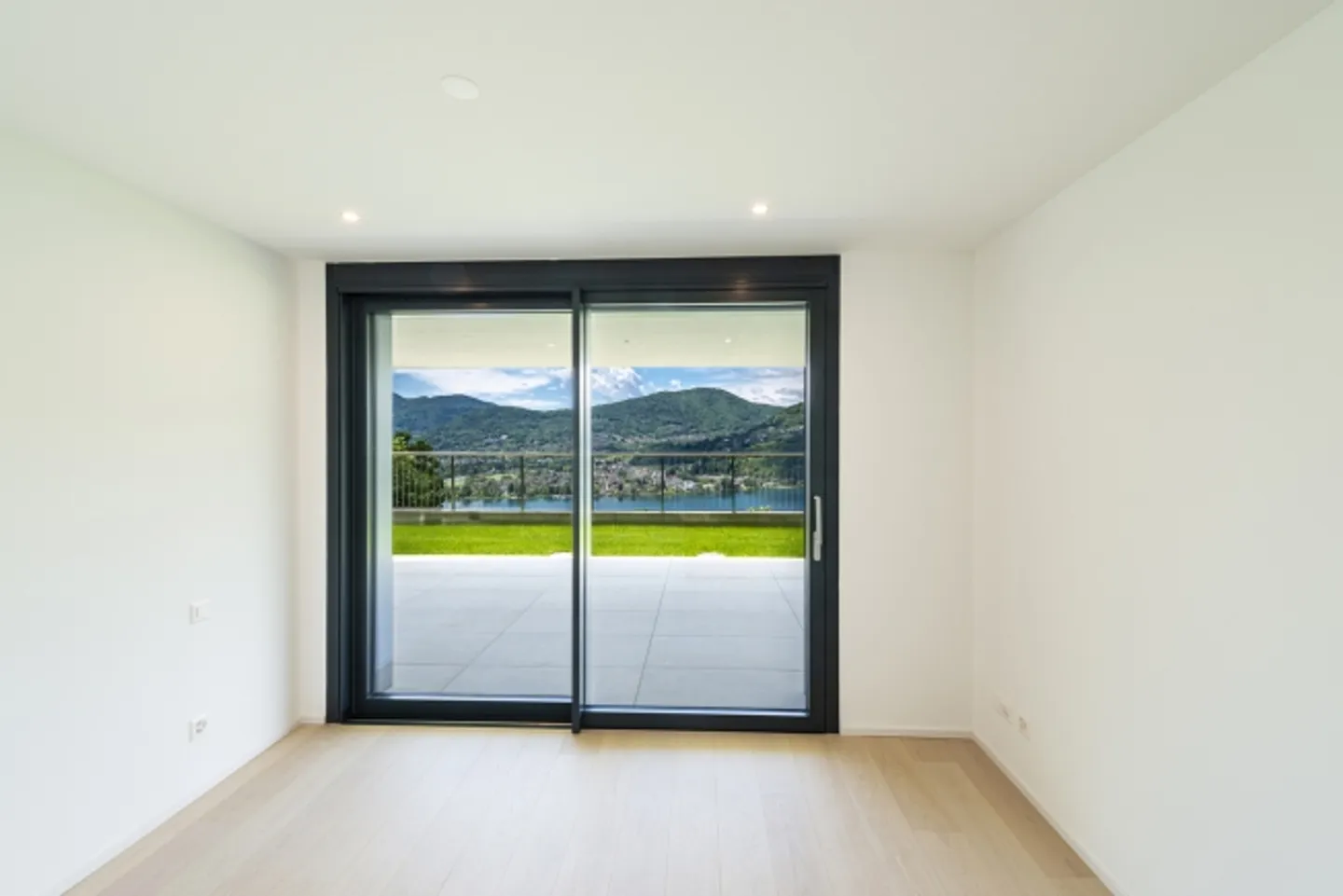 «Neue 4.5-Zimmer-Wohnung in repräsentativer Lage mit Seeblick» - Foto 9 von 15