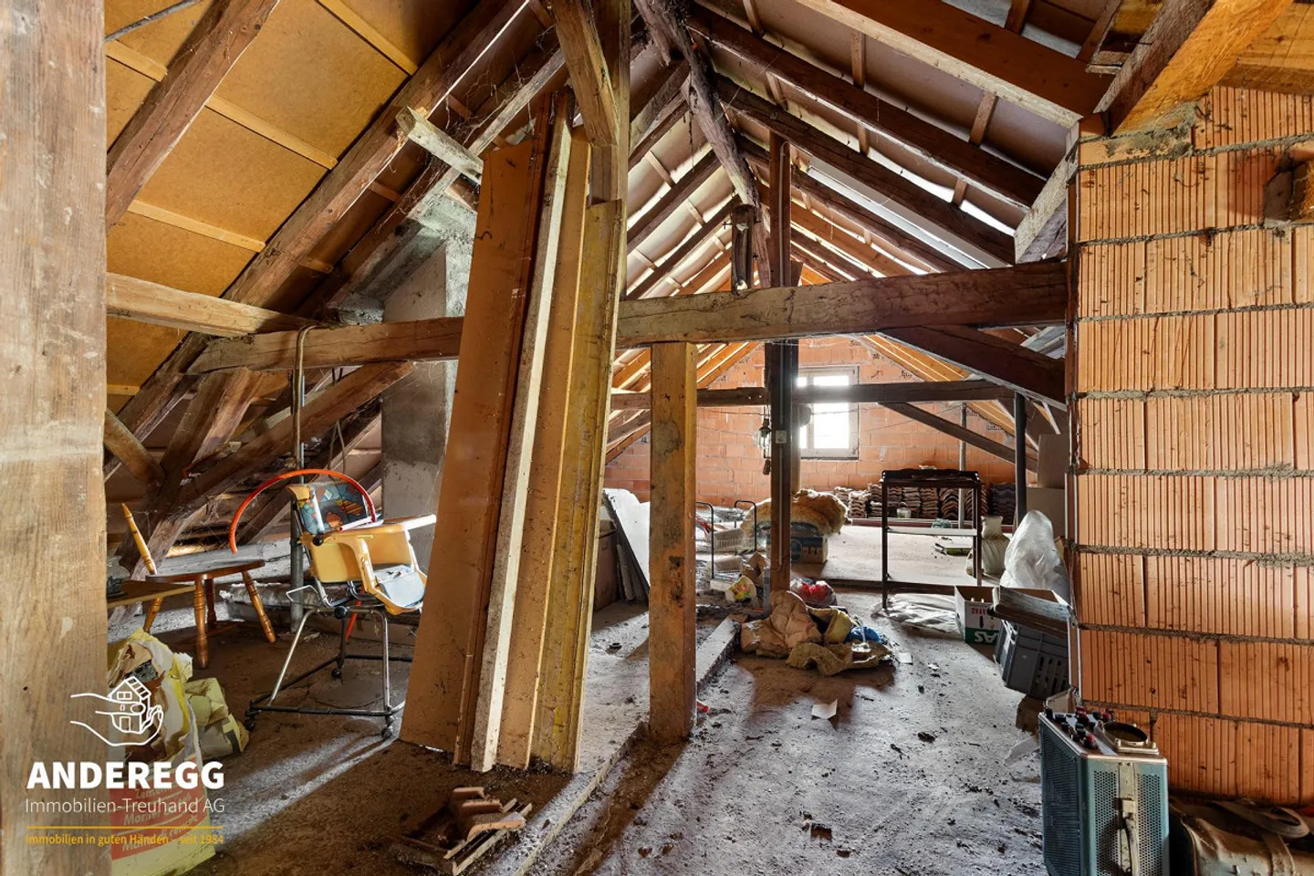 Vielseitiges Haus mit Erweiterungspotential - Foto 11 von 15