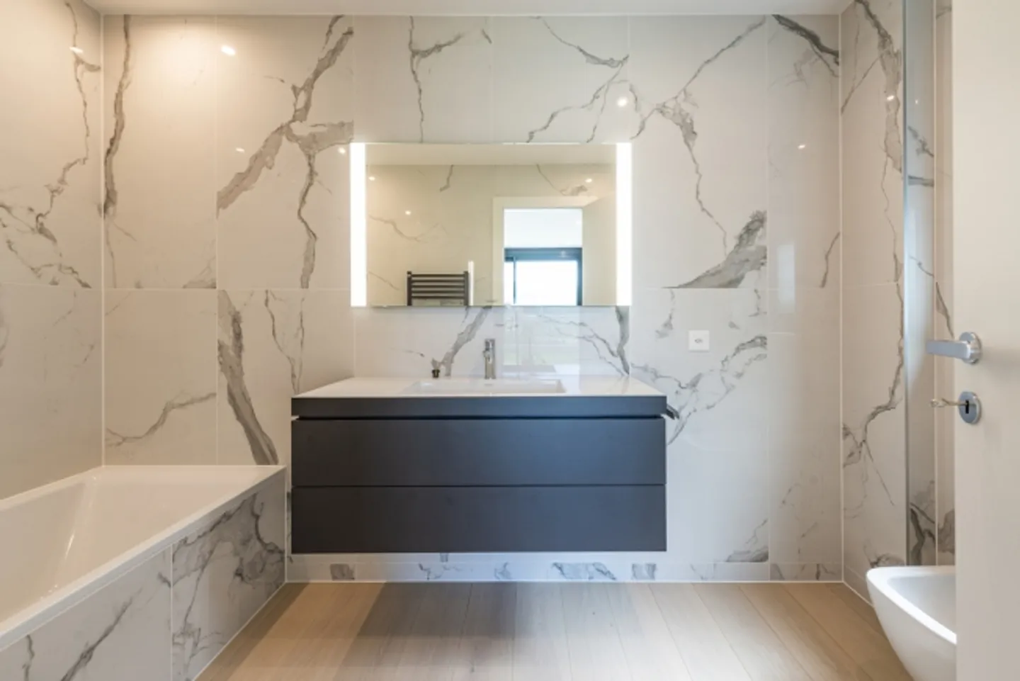 «Neue 4.5-Zimmer-Wohnung in repräsentativer Lage mit Seeblick» - Foto 11 von 15