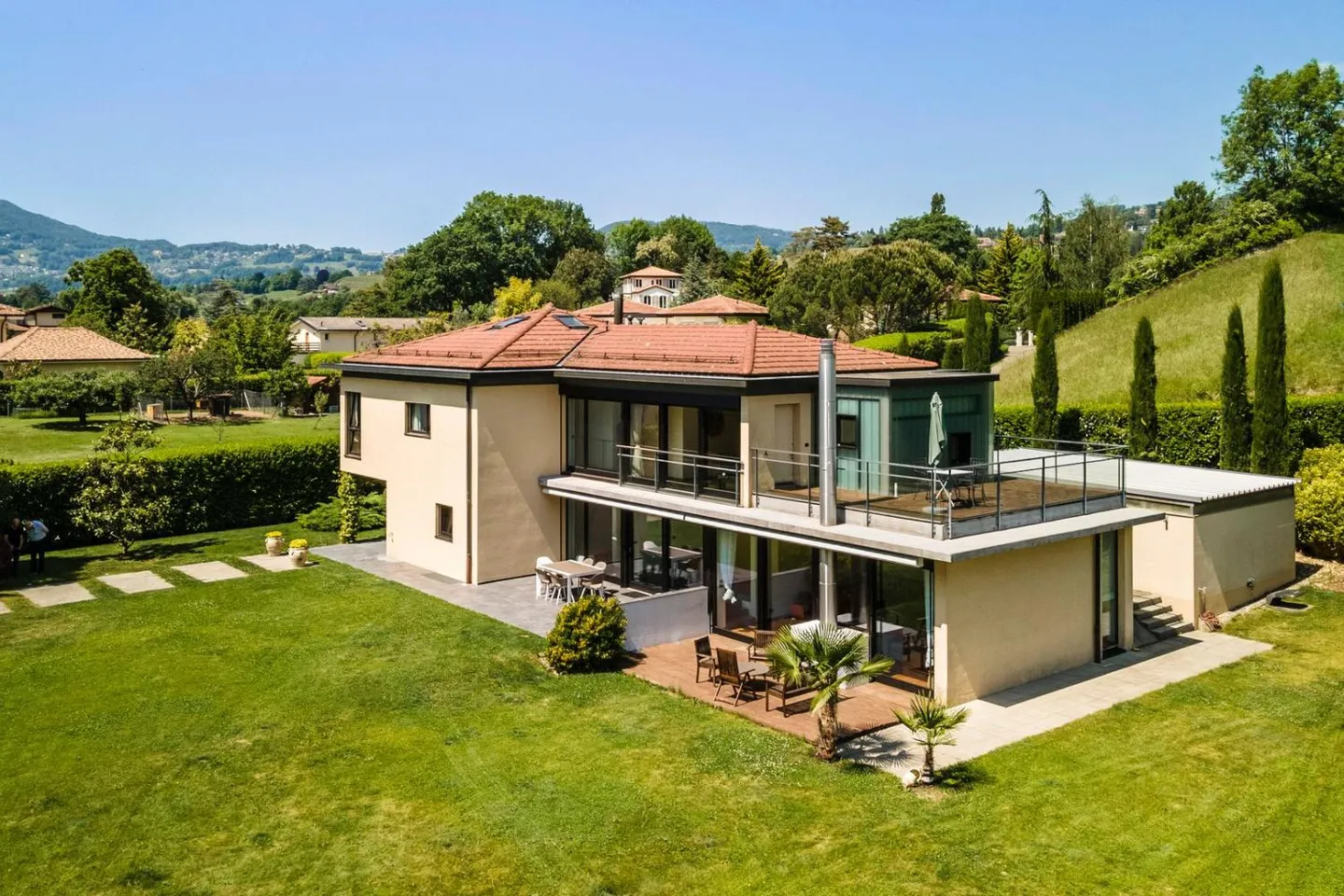 Wunderschön renoviertes Anwesen - Foto 1 von 13