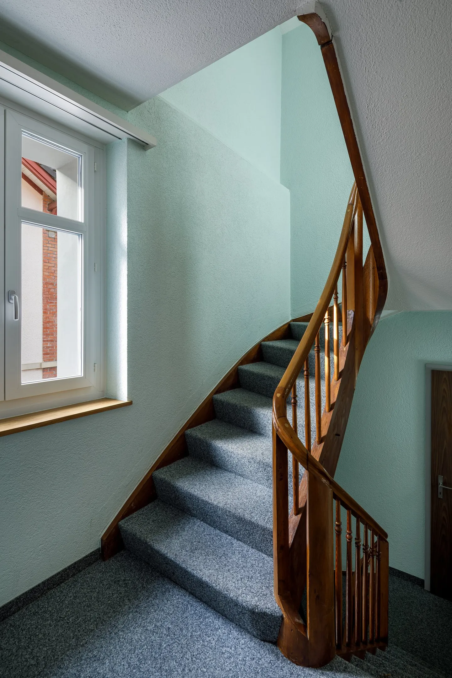 Investment opportunity in Winterthur (attached multi-family house) - Photo 3 of 13