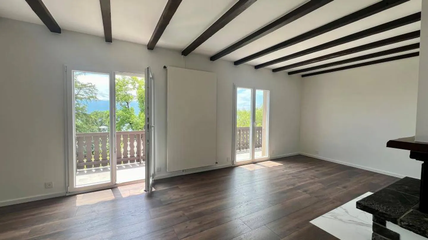 Bellissimo chalet a Mont-Pèlerin - Foto 4 di 12