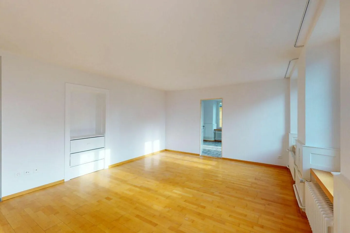 Charmante 3.5-Zimmer-Gartenwohnung mit eigenem Garten in Erlinsbach - Foto 3 von 20