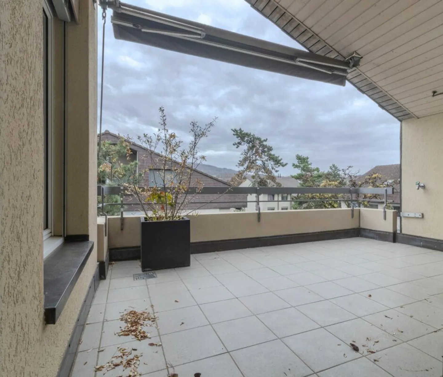 4.5 Z' attic apartment - centrally located in Muttenz, ideal for commuters! - Photo 9 of 12