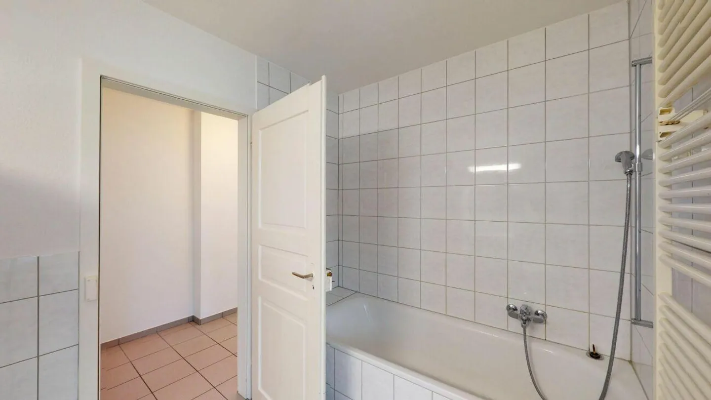 Charmante 3.5-Zimmer-Gartenwohnung mit eigenem Garten in Erlinsbach - Foto 16 von 20