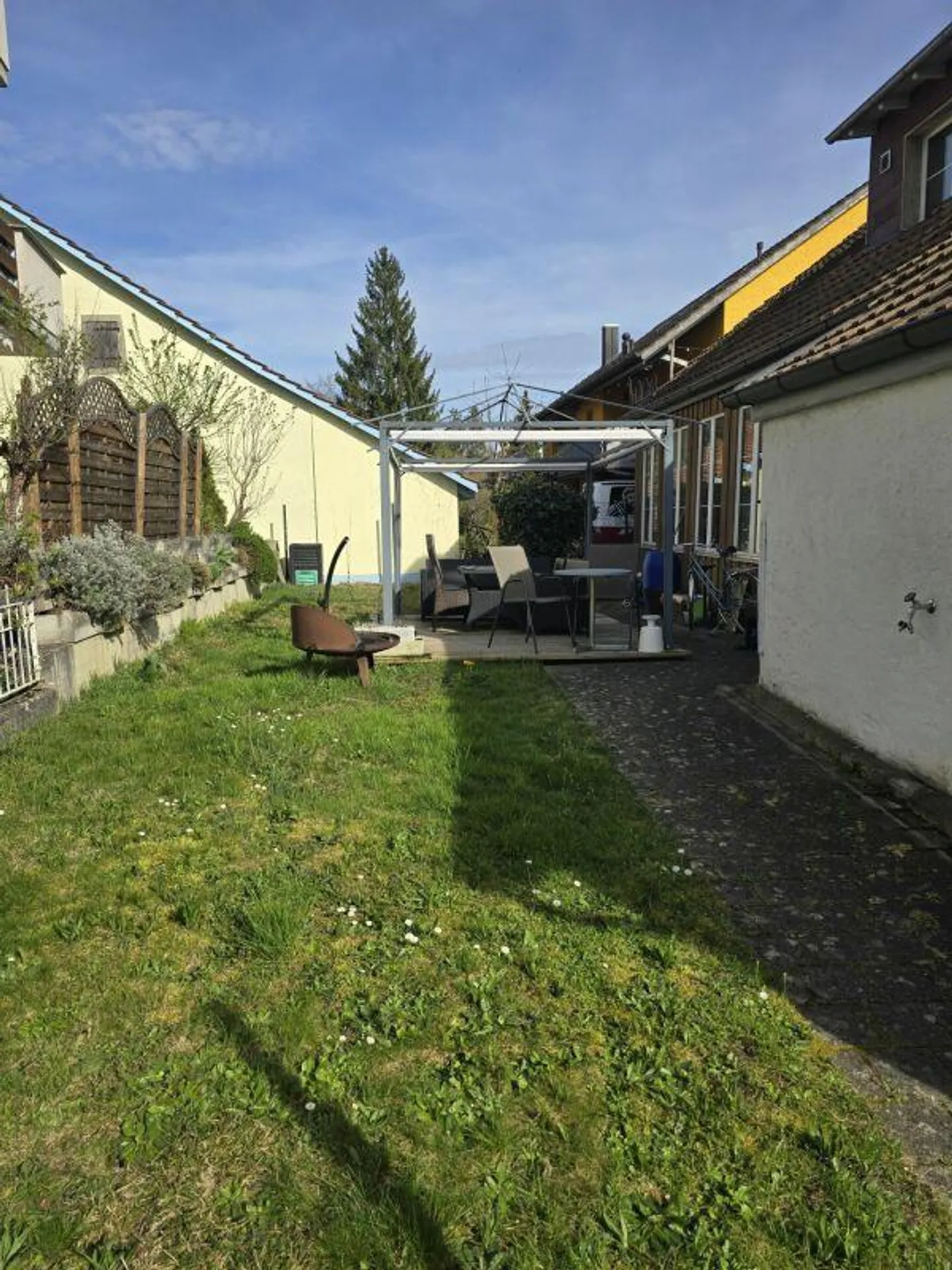 Charmante 3.5-Zimmer-Gartenwohnung mit eigenem Garten in Erlinsbach - Foto 20 von 20