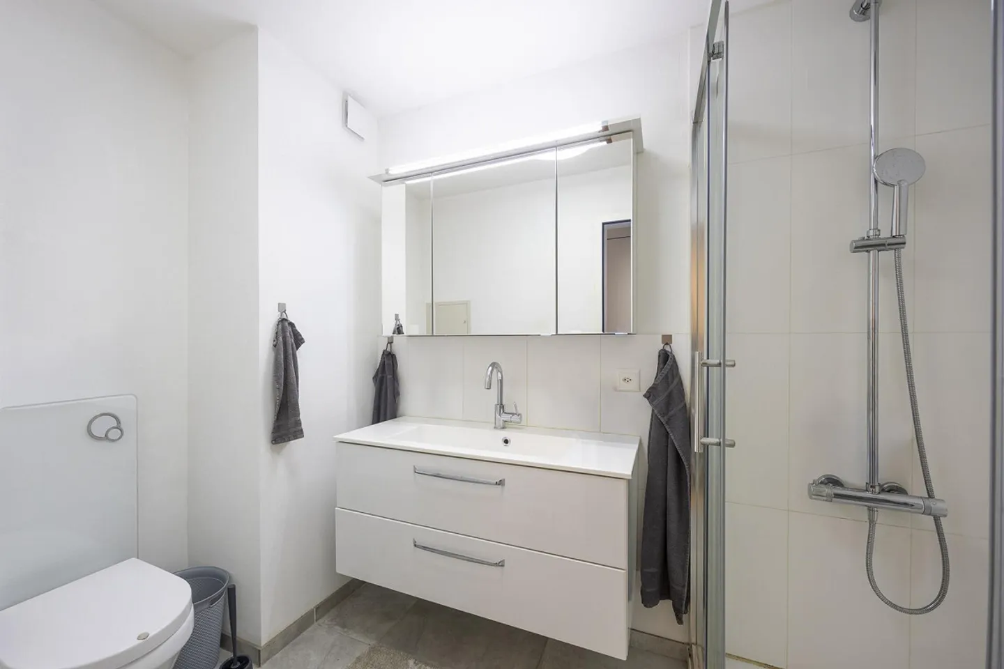 Residential Charm in a Central Location - Photo 10 of 13