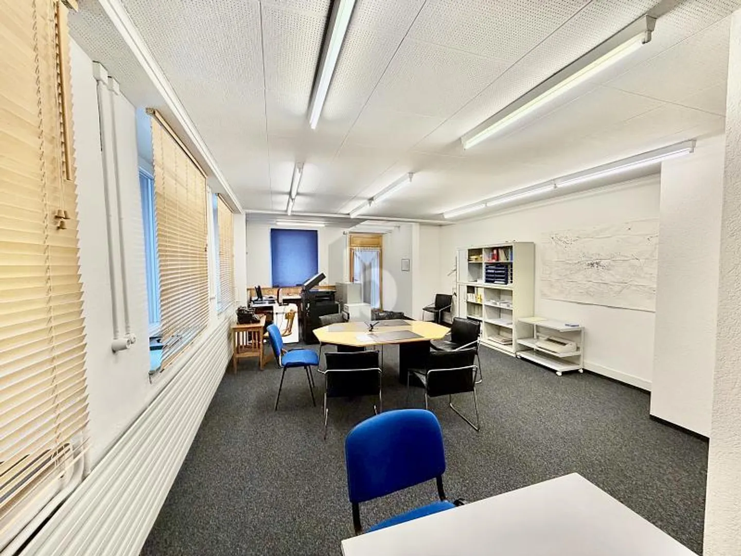 Vielseitige Immobilie mit Garten - Foto 5 von 6