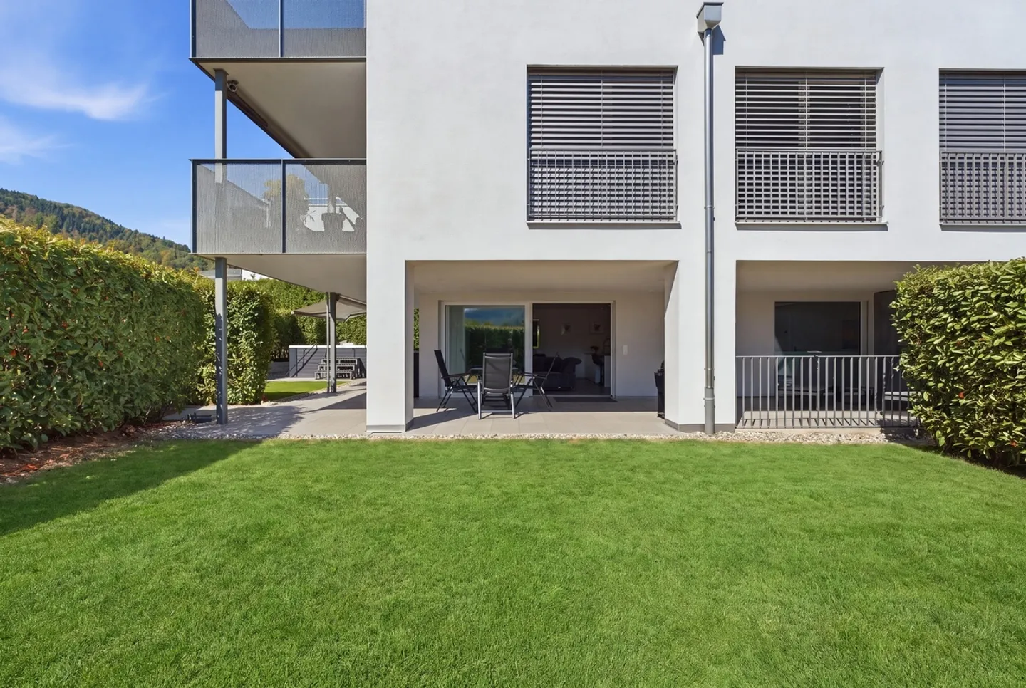 4.5-Zimmer Maisonette-Wohnung mit 247 m² Garten - Photo 1 of 14