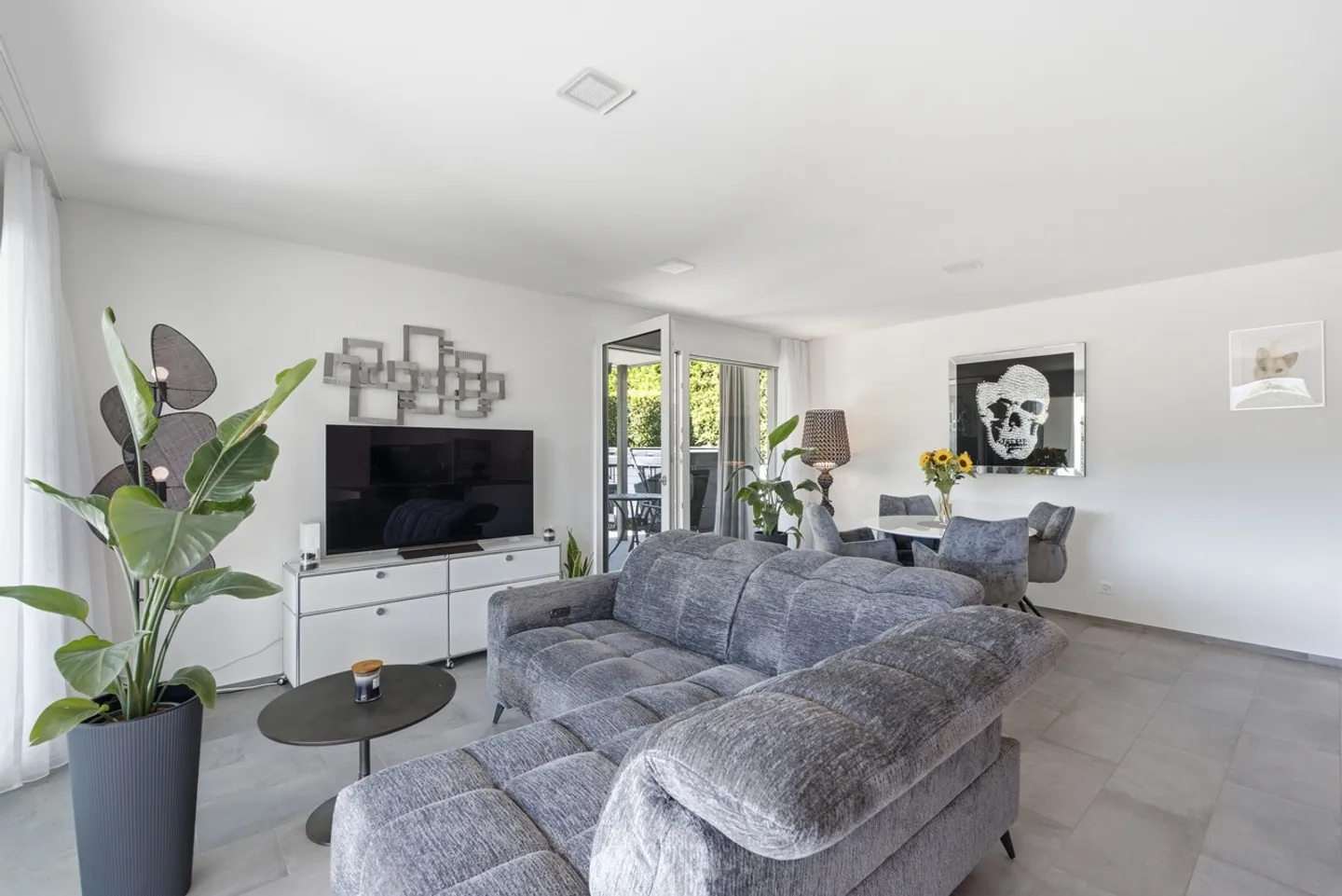 4.5-Zimmer Maisonette-Wohnung mit 247 m² Garten - Photo 4 of 14