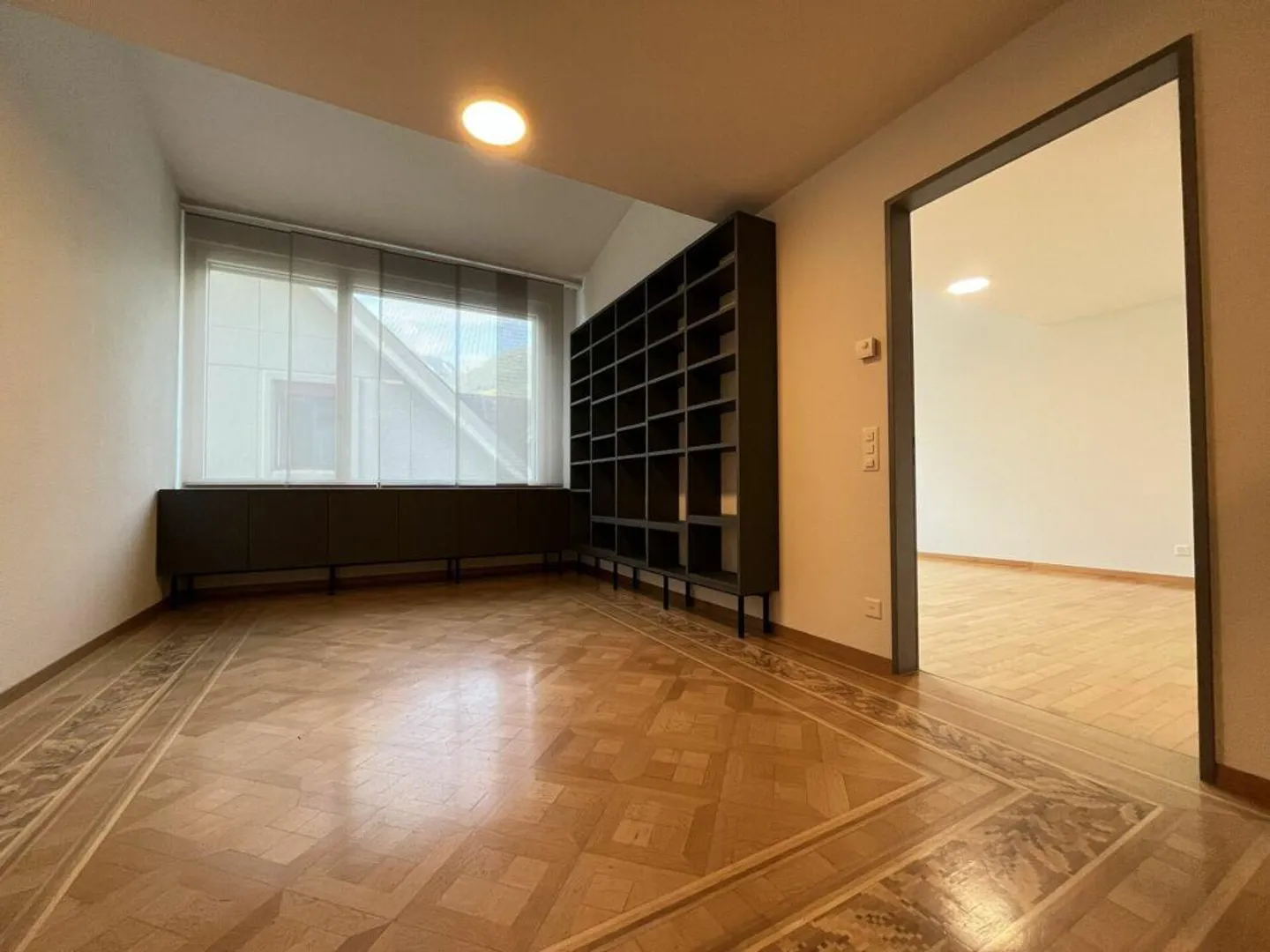 Exclusive Living in the Heart of Altdorf - Photo 6 of 10