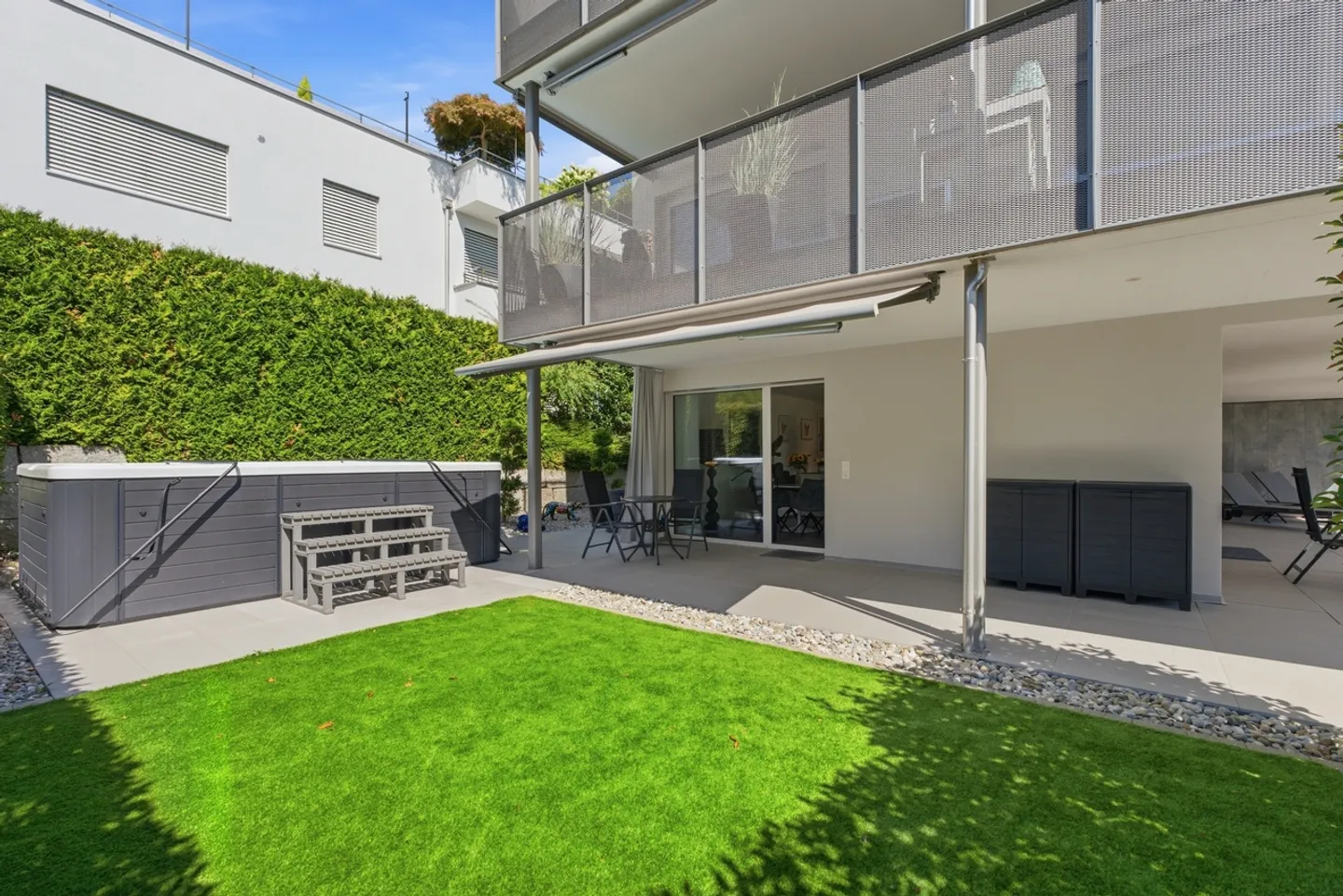4.5-Zimmer Maisonette-Wohnung mit 247 m² Garten - Photo 2 of 14