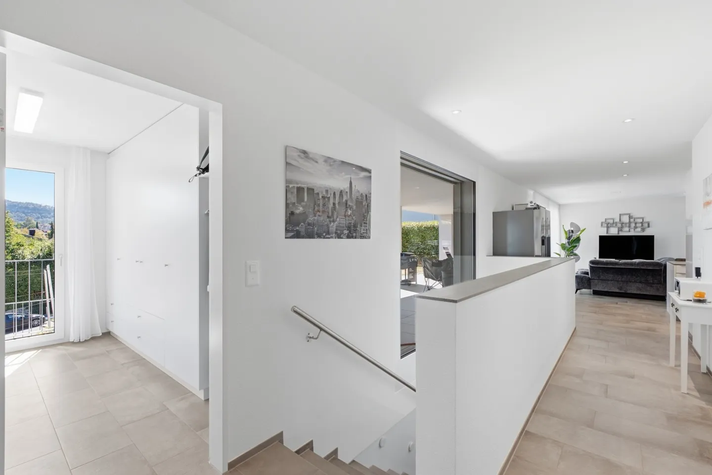 4.5-Zimmer Maisonette-Wohnung mit 247 m² Garten - Photo 8 of 14