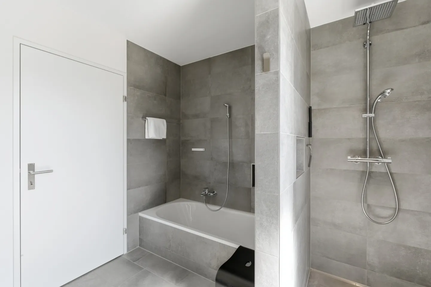 4.5-Zimmer Maisonette-Wohnung mit 247 m² Garten - Photo 10 of 14