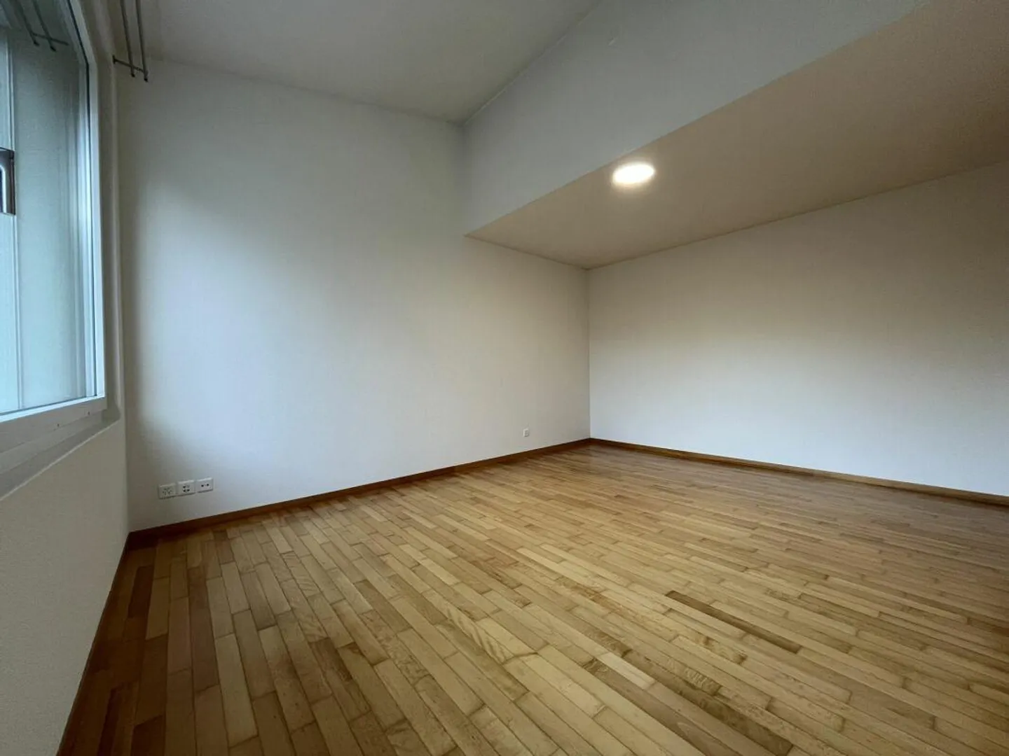 Exclusive Living in the Heart of Altdorf - Photo 7 of 10