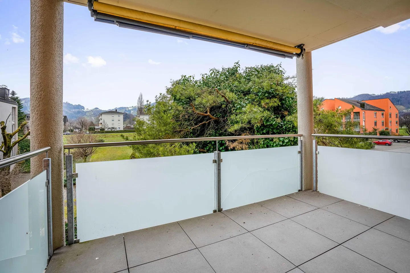 Bright apartment in a quiet location - Photo 7 of 10