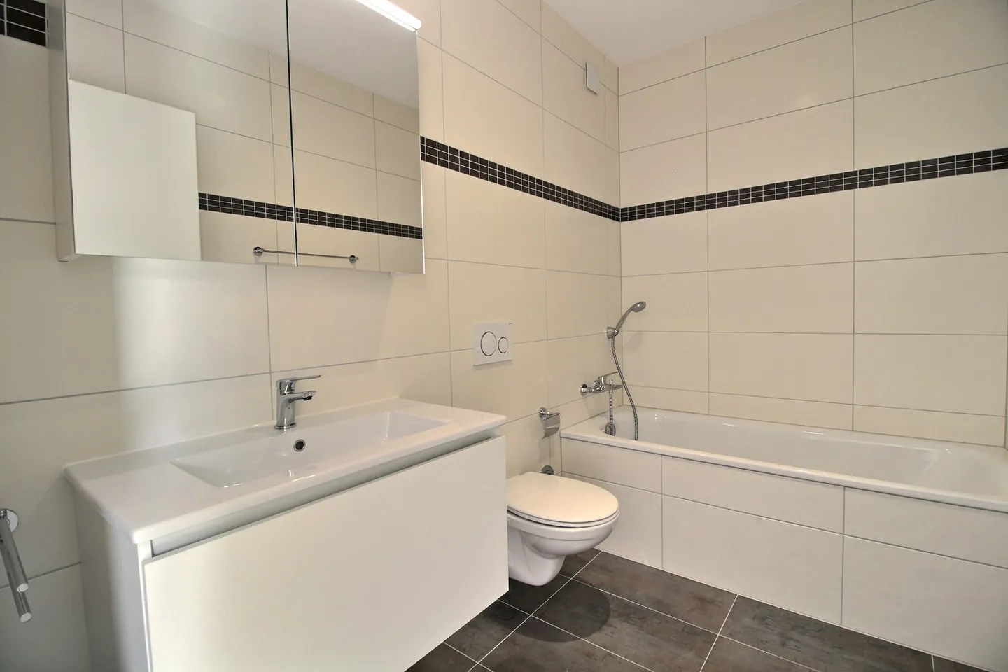 Magnifico duplex di 3,5 locali in affitto - Foto 7 di 11