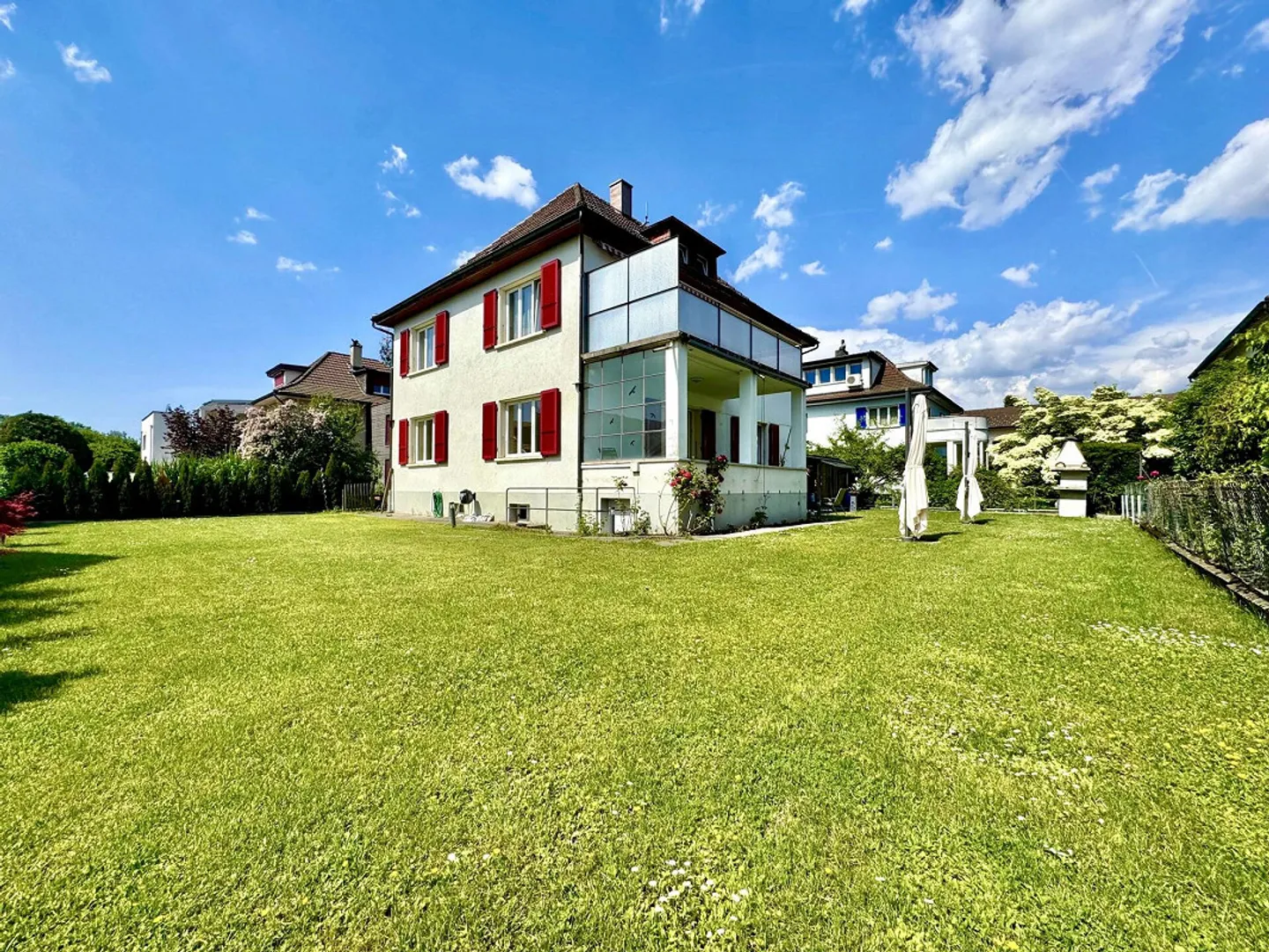 Grosszügige Wohnung mit grosser Terrasse - Foto 1 von 8