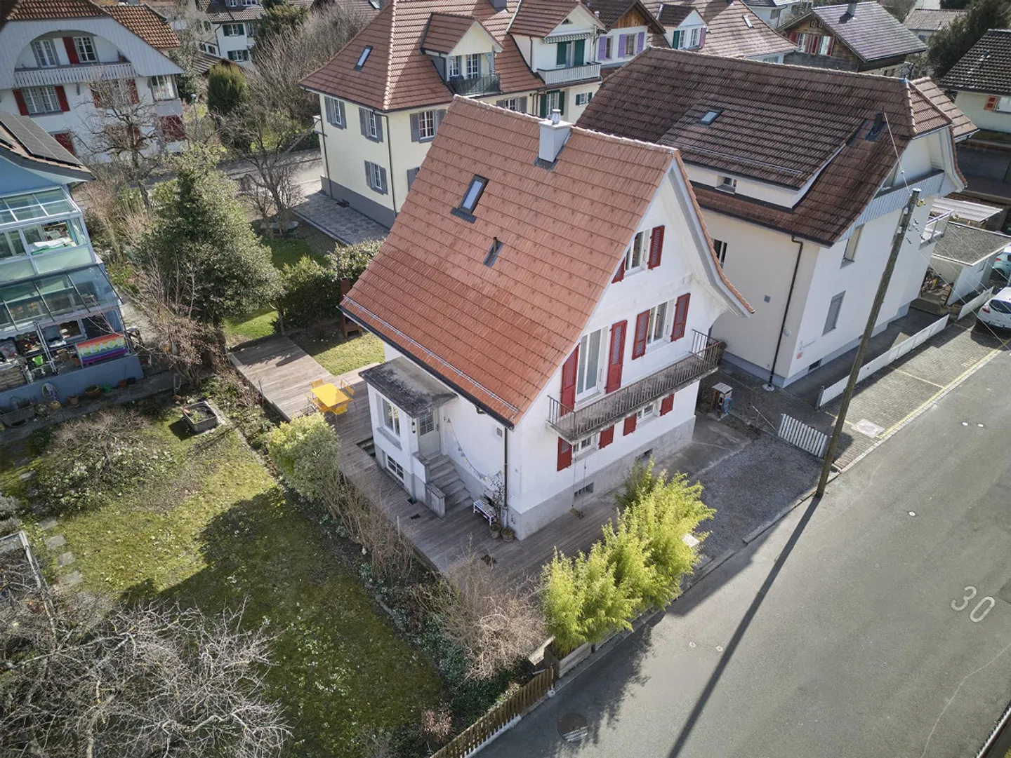 Gioielli nel quartiere ovest di Thun - Foto 4 di 15