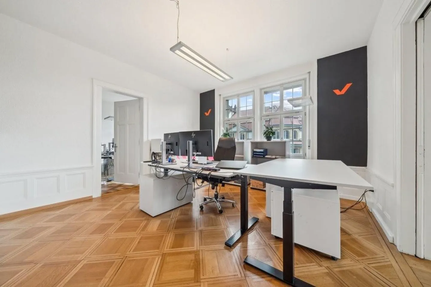Locaux centraux dans le style ancien - idéal pour bureau ou cabinet ! - Photo 7 sur 11