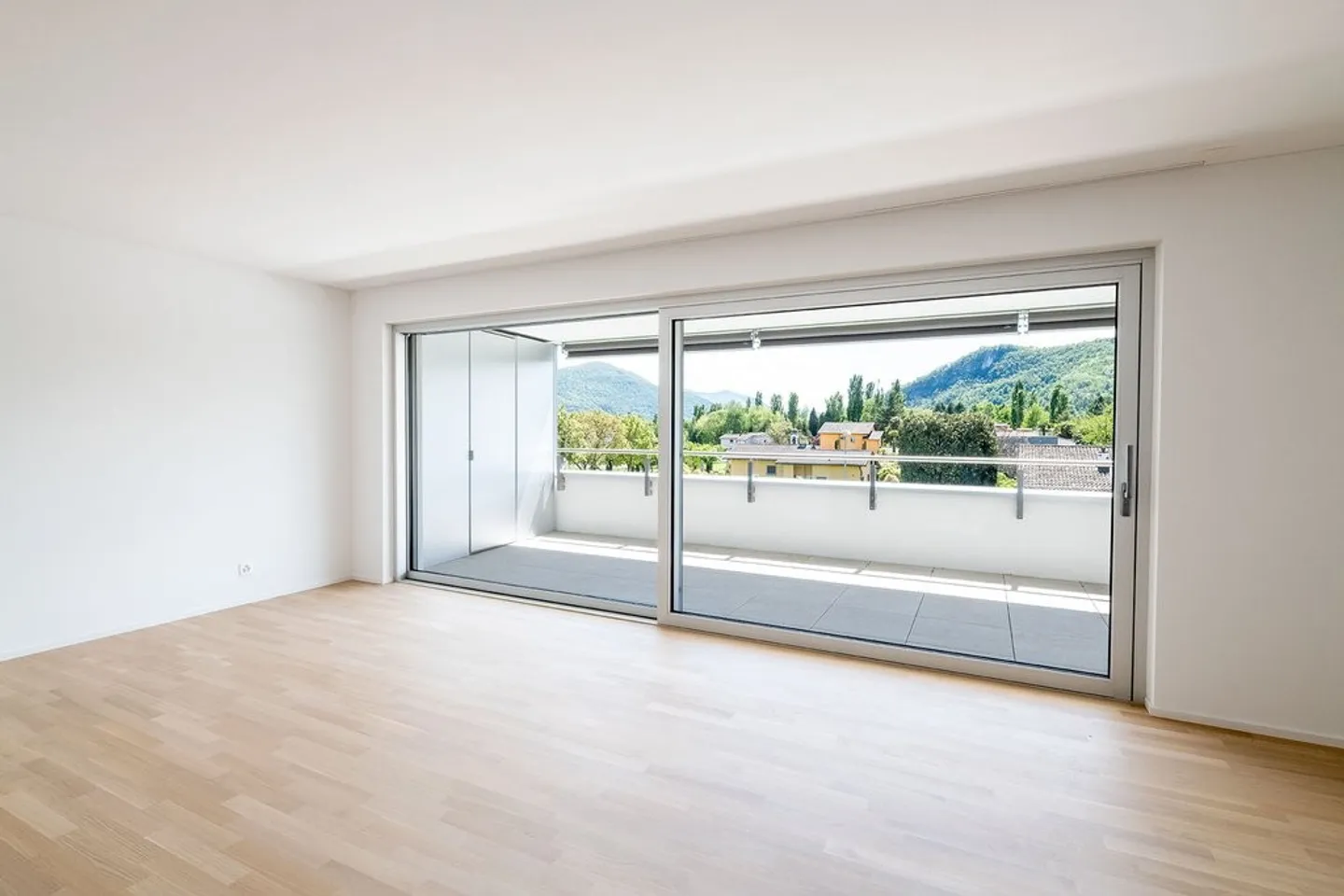 Appartement moderne avec terrasse - Photo 4 sur 7