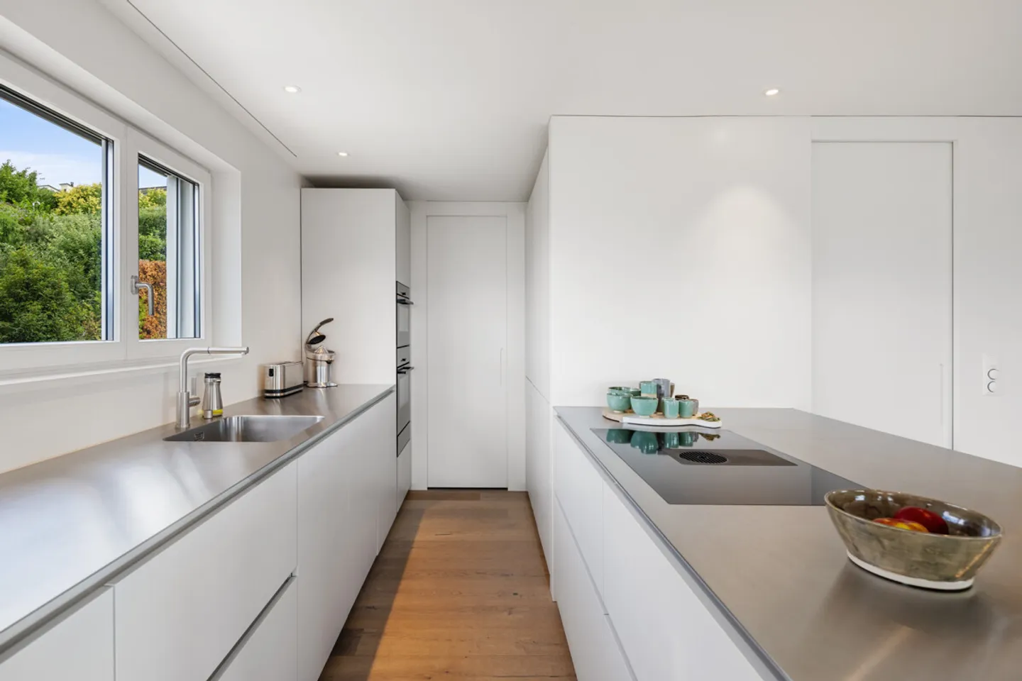 Herrliberg: Spacious condominiums with versatile use - Photo 3 of 8