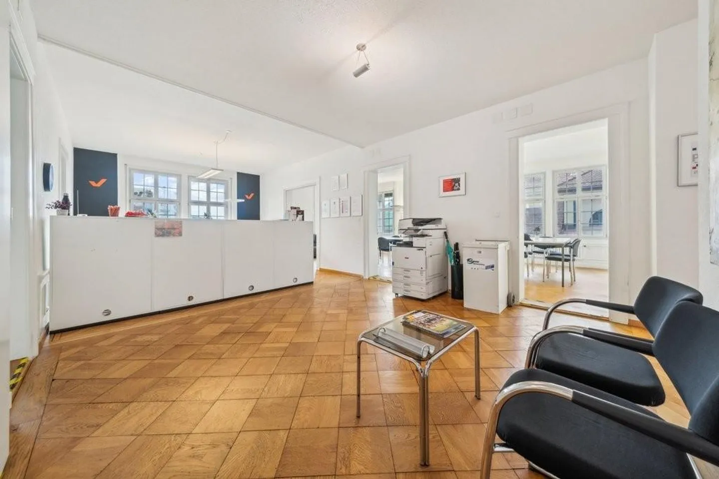 Locaux centraux dans le style ancien - idéal pour bureau ou cabinet ! - Photo 8 sur 11