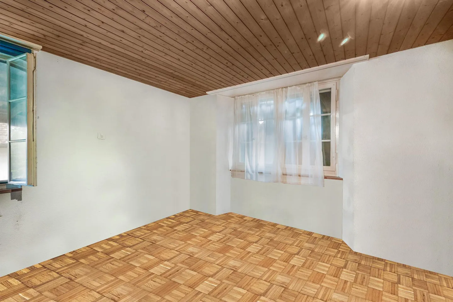 Un morceau d'histoire : Propriété unique avec utilisation polyvalente - Photo 6 sur 13