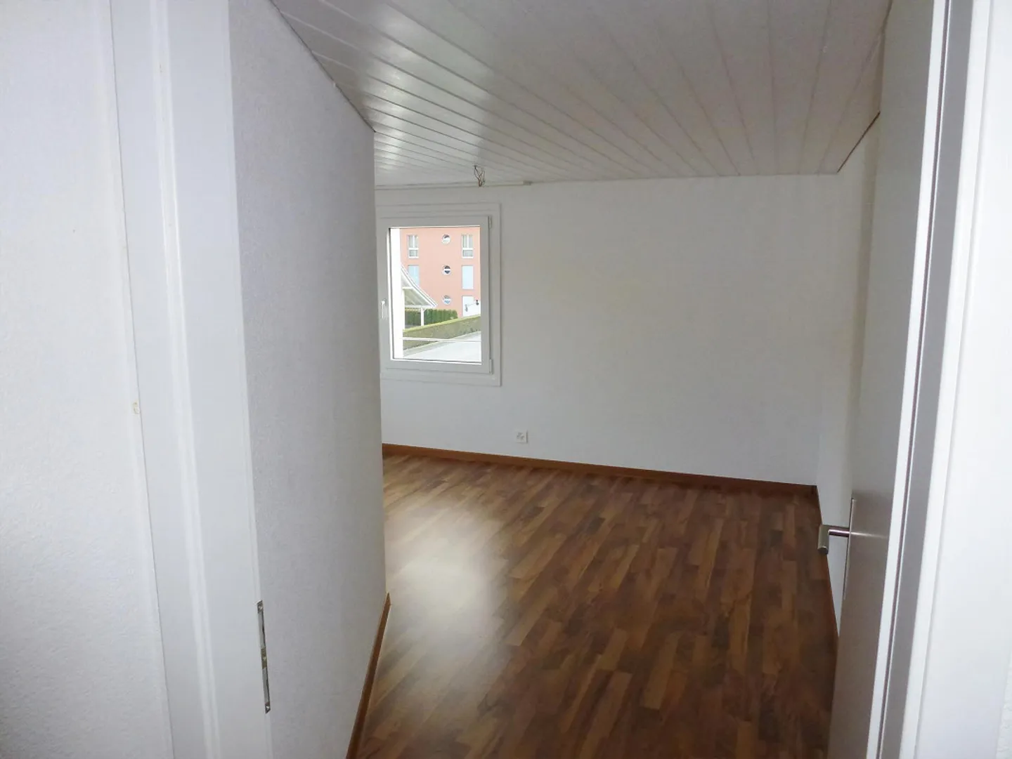 Appartement 4.5 pièces avec grande terrasse et vue fantastique - Photo 9 sur 20
