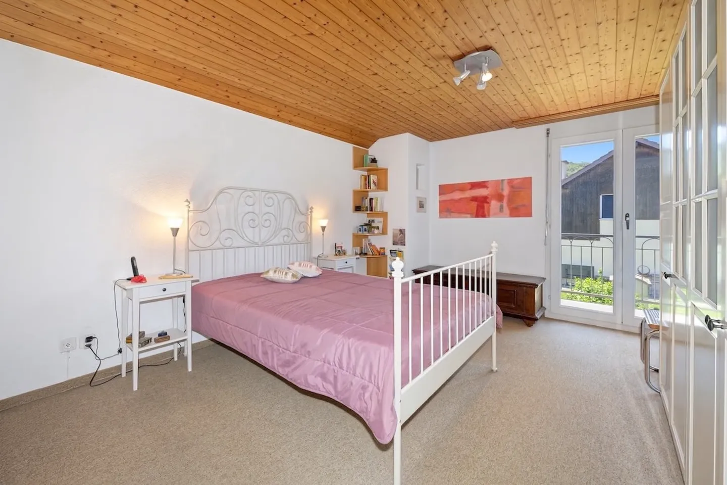 Charming single-family house with pool and large hobby room - Photo 7 of 13