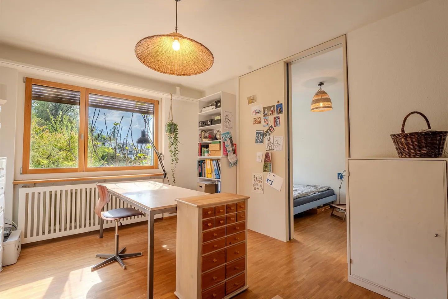 Spacious Single-Family Home with Idyllic Garden in a Quiet Location - Photo 17 of 28