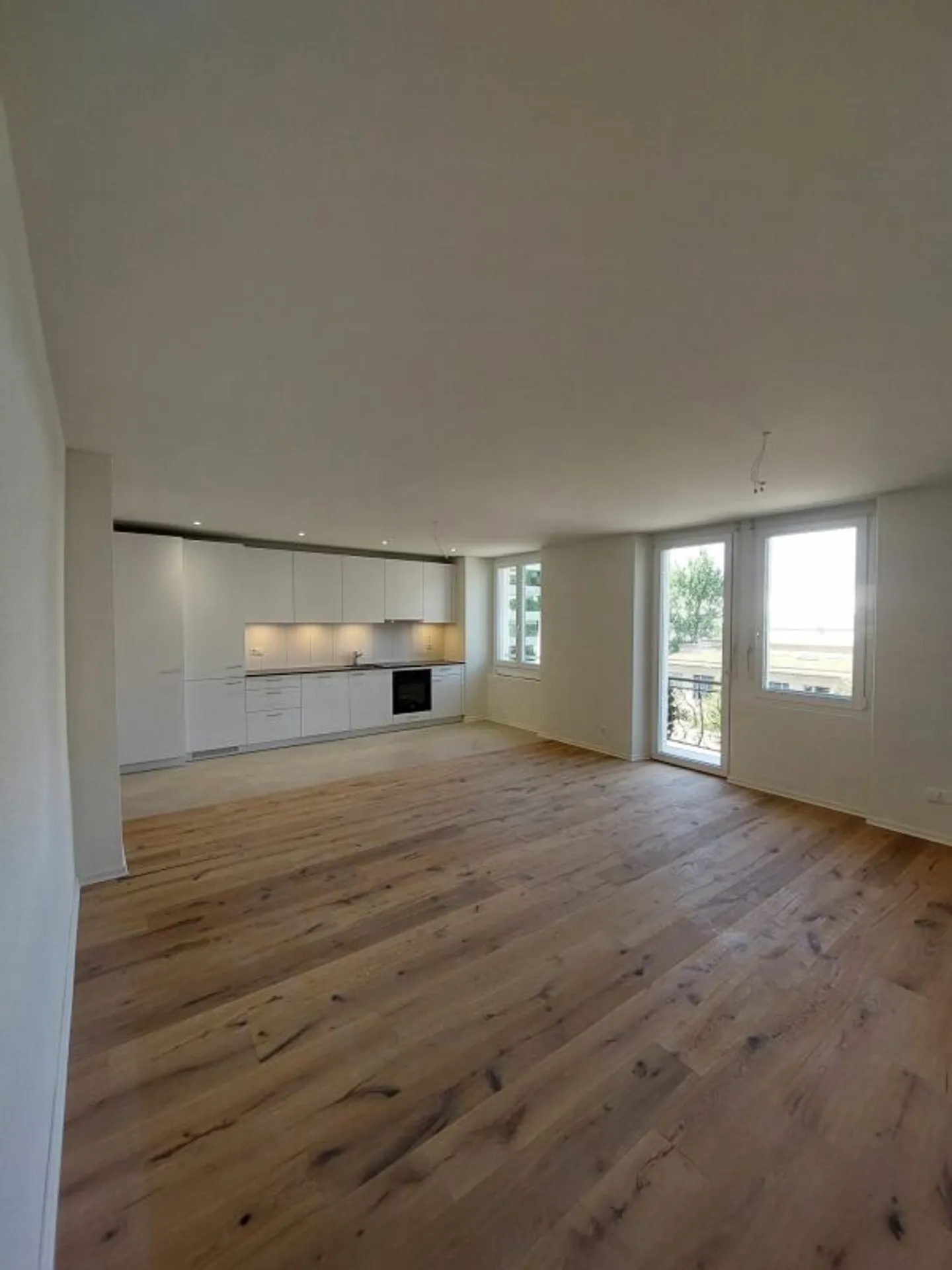Bright 3.5-room new apartment near Escher Wyss Platz - First rental - Photo 2 of 11