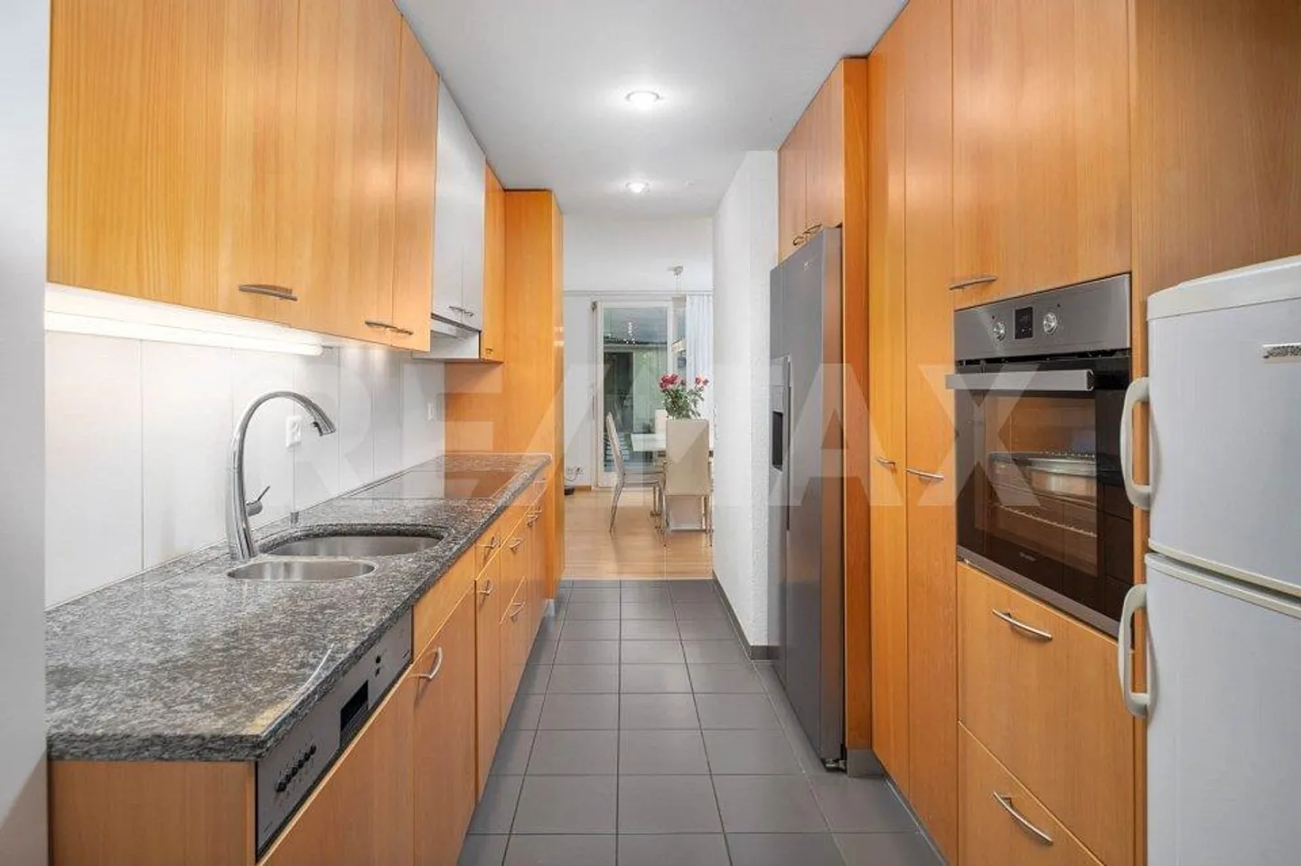 Appartement en duplex spacieux de 5,5 pièces avec jardin bien entretenu sur Gasterweg ... - Photo 9 sur 13