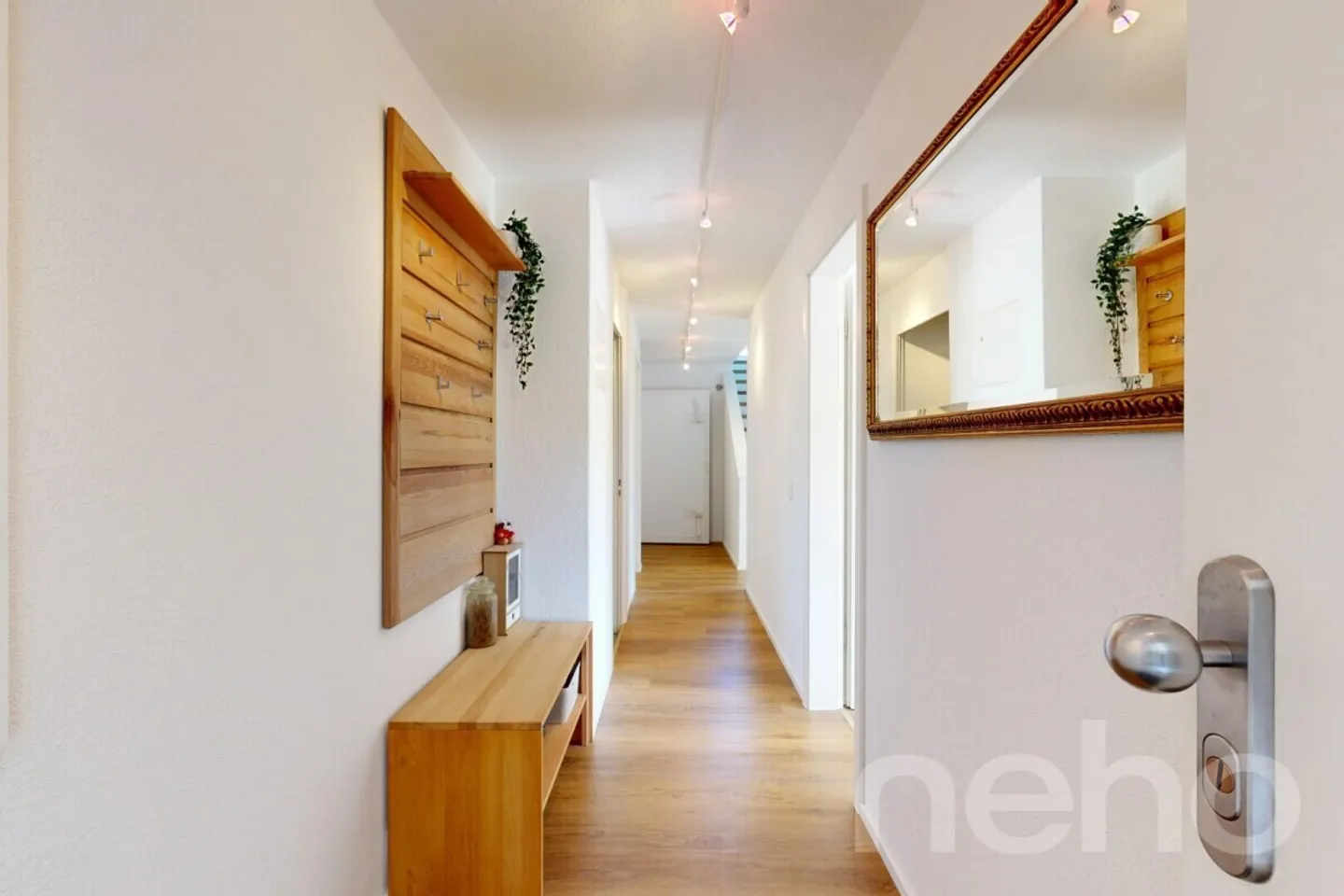 Beautiful 9-room single-family home with a separate apartment in Madetswil (ZH) - Photo 12 of 12