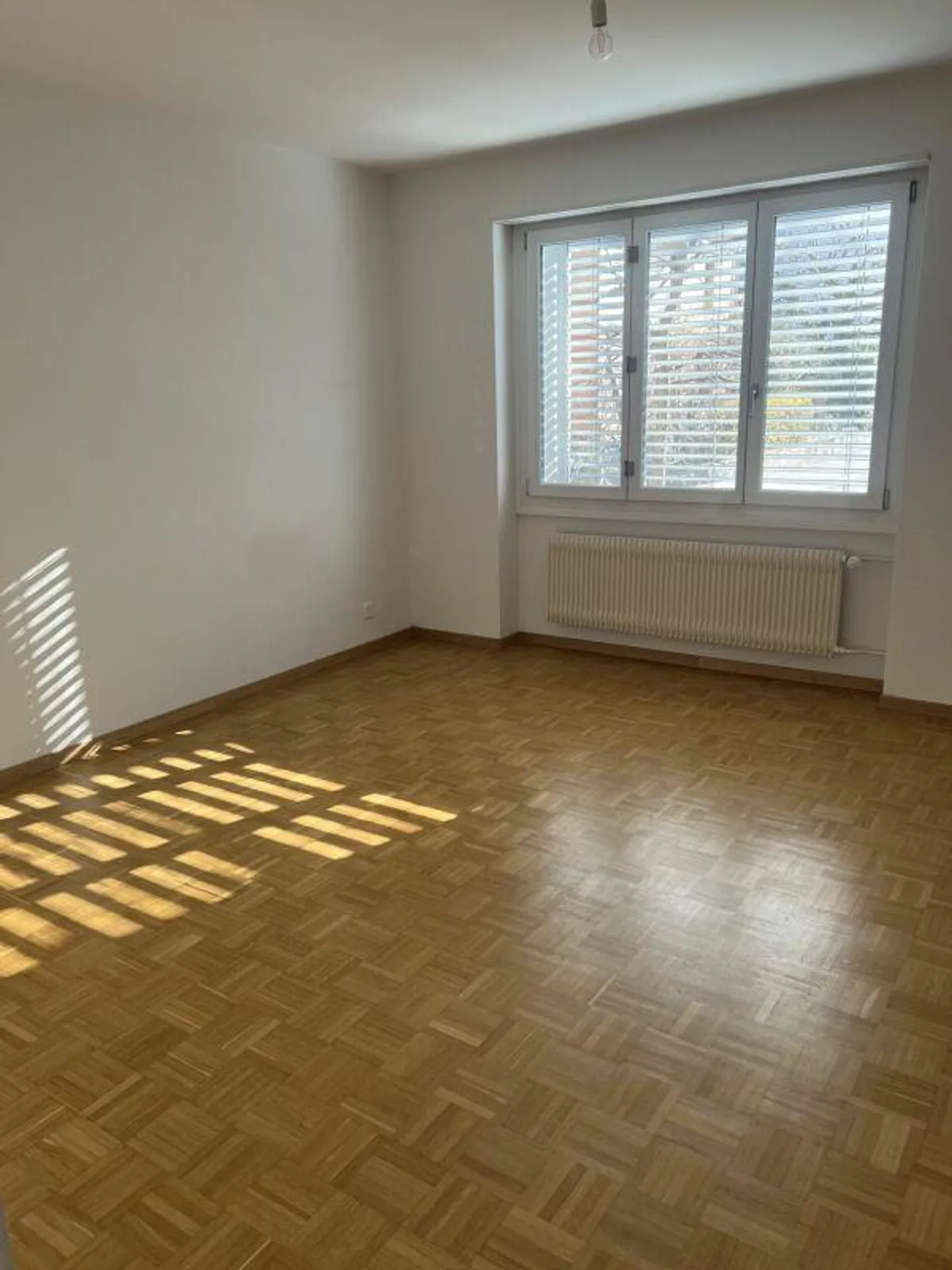 Moderne Wohnung mit Balkon - Foto 4 von 8