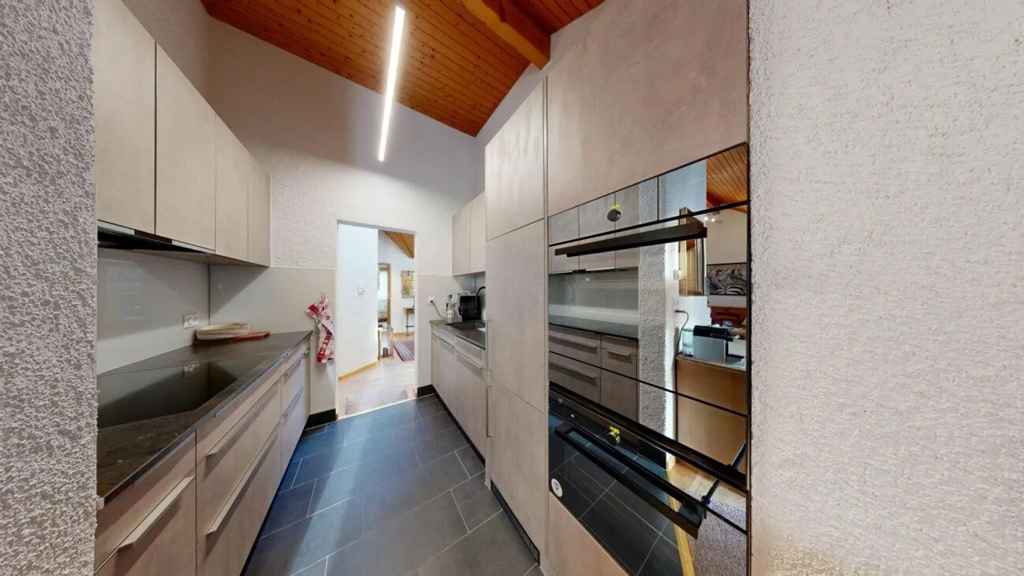 Penthouse spacieux avec balcons - Photo 8 sur 15