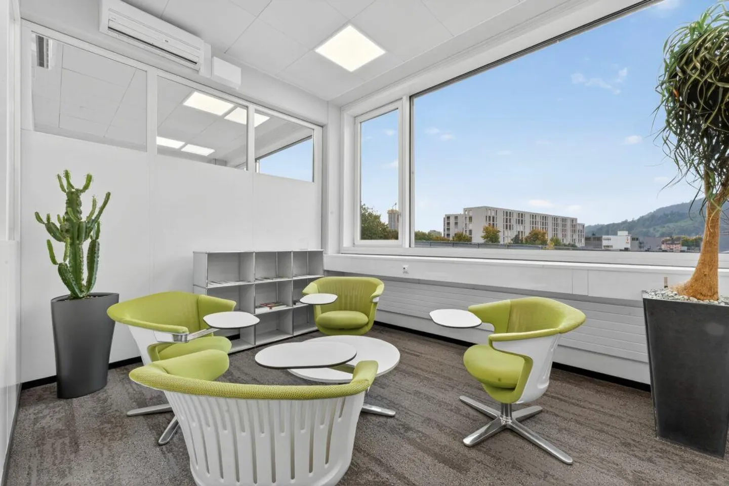 Propriété de bureau et commerciale attrayante à Kriens - Photo 7 sur 9