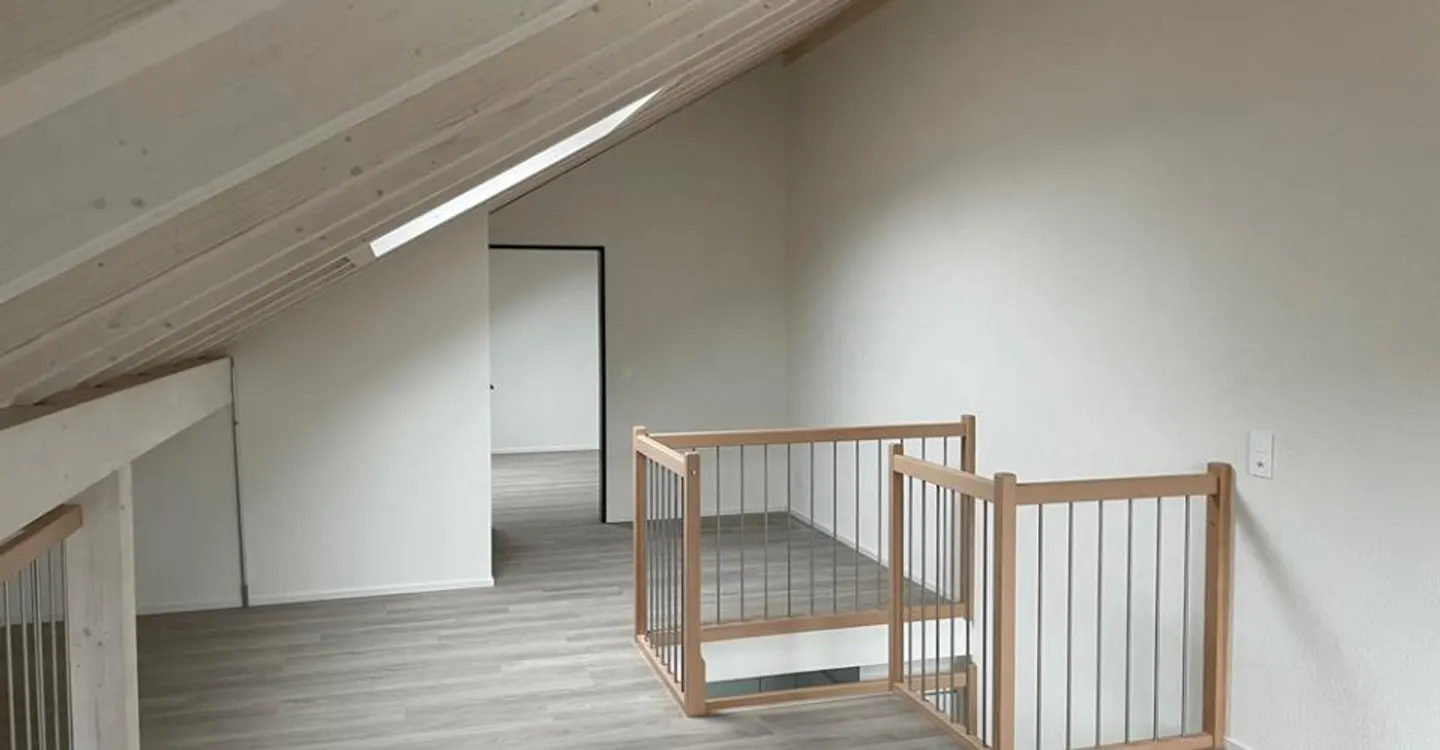 Appartement spacieux 5.5 pièces - Photo 8 sur 9