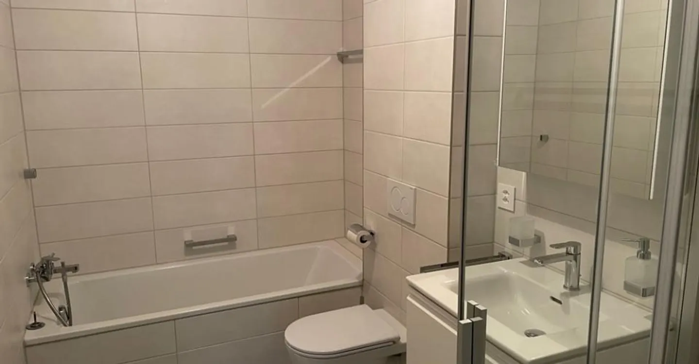 Appartement spacieux 5.5 pièces - Photo 6 sur 9