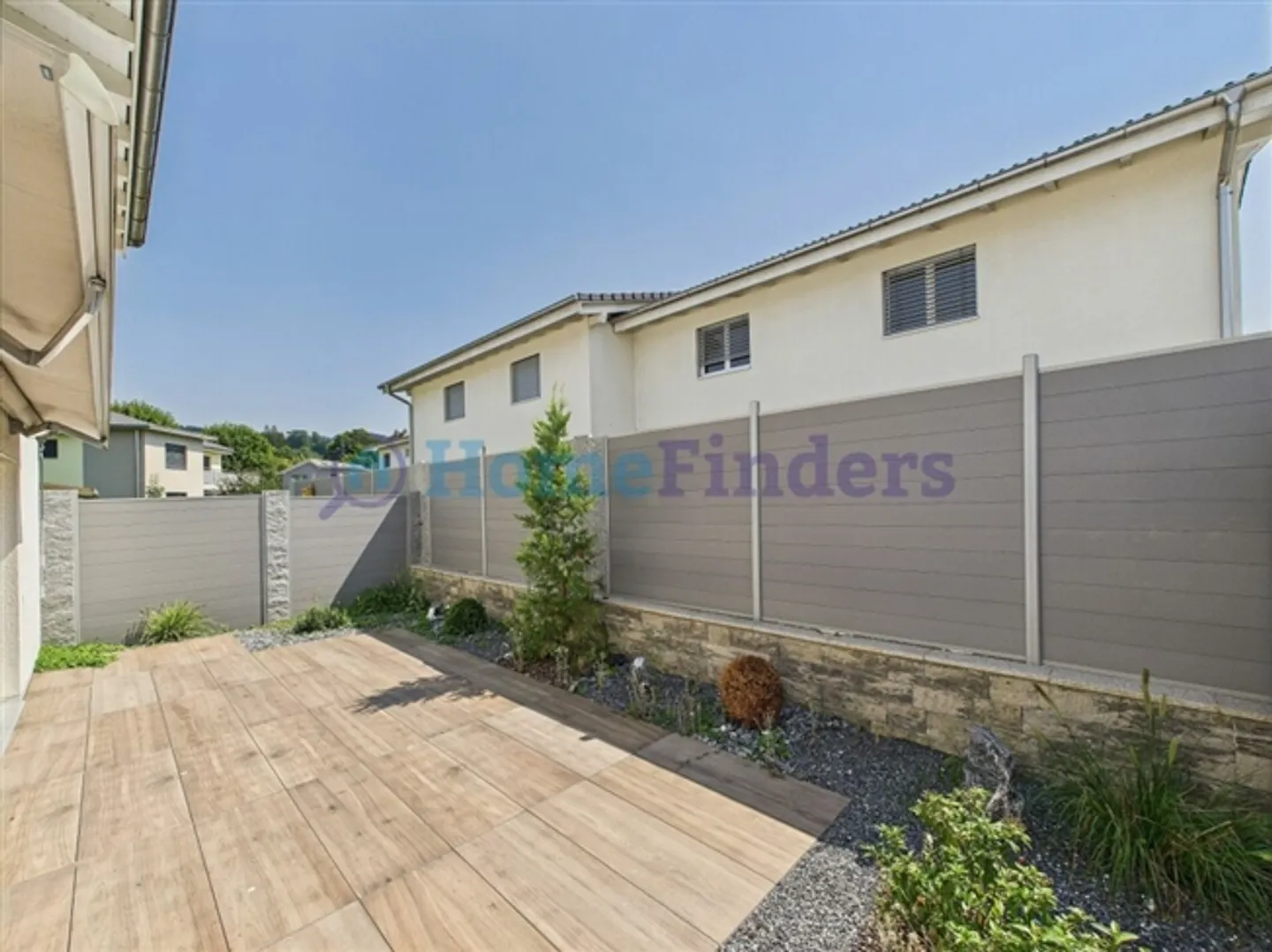 Espace pour toute la famille dans un endroit ensoleillé et calme - Photo 2 sur 16