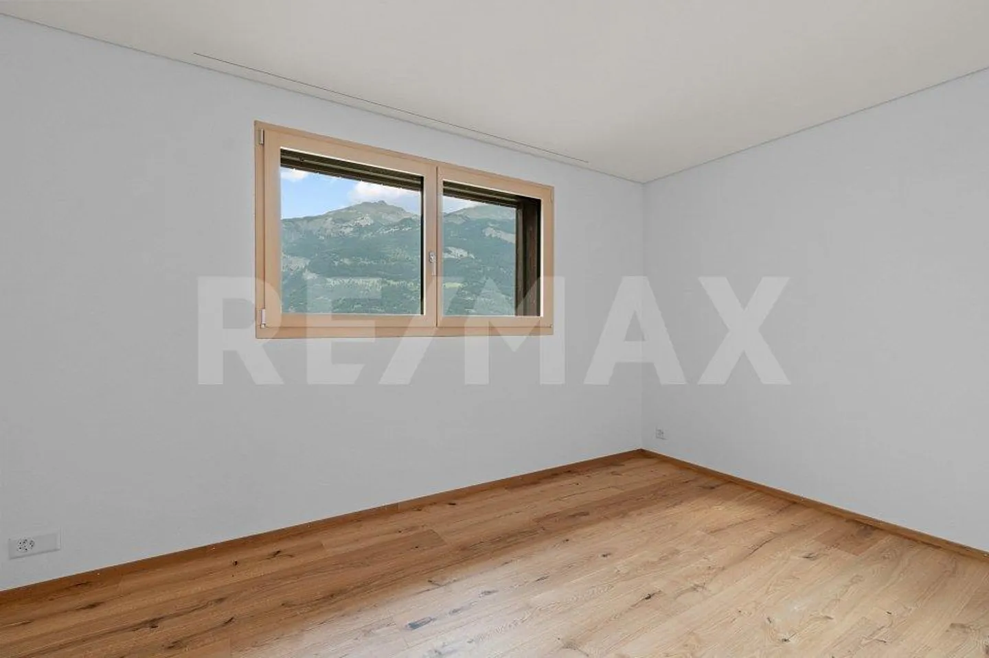 New Building - Last 3 ½ Room Apartment No. 3 on the Upper Floor, House 'Eulenhof' - Photo 9 of 13