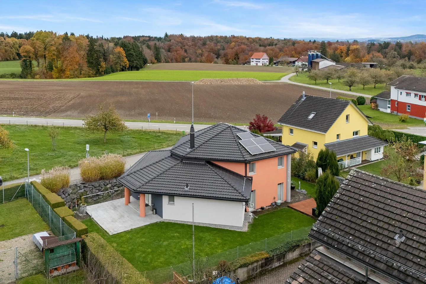 Casa unifamiliare esclusiva e moderna in costruzione solida di alta qualità - Foto 3 di 42