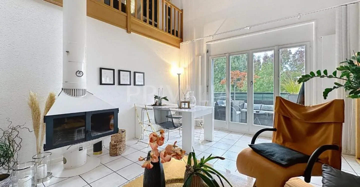 Grand renovated duplex of 235 m2 - Bernex - Photo 2 of 9