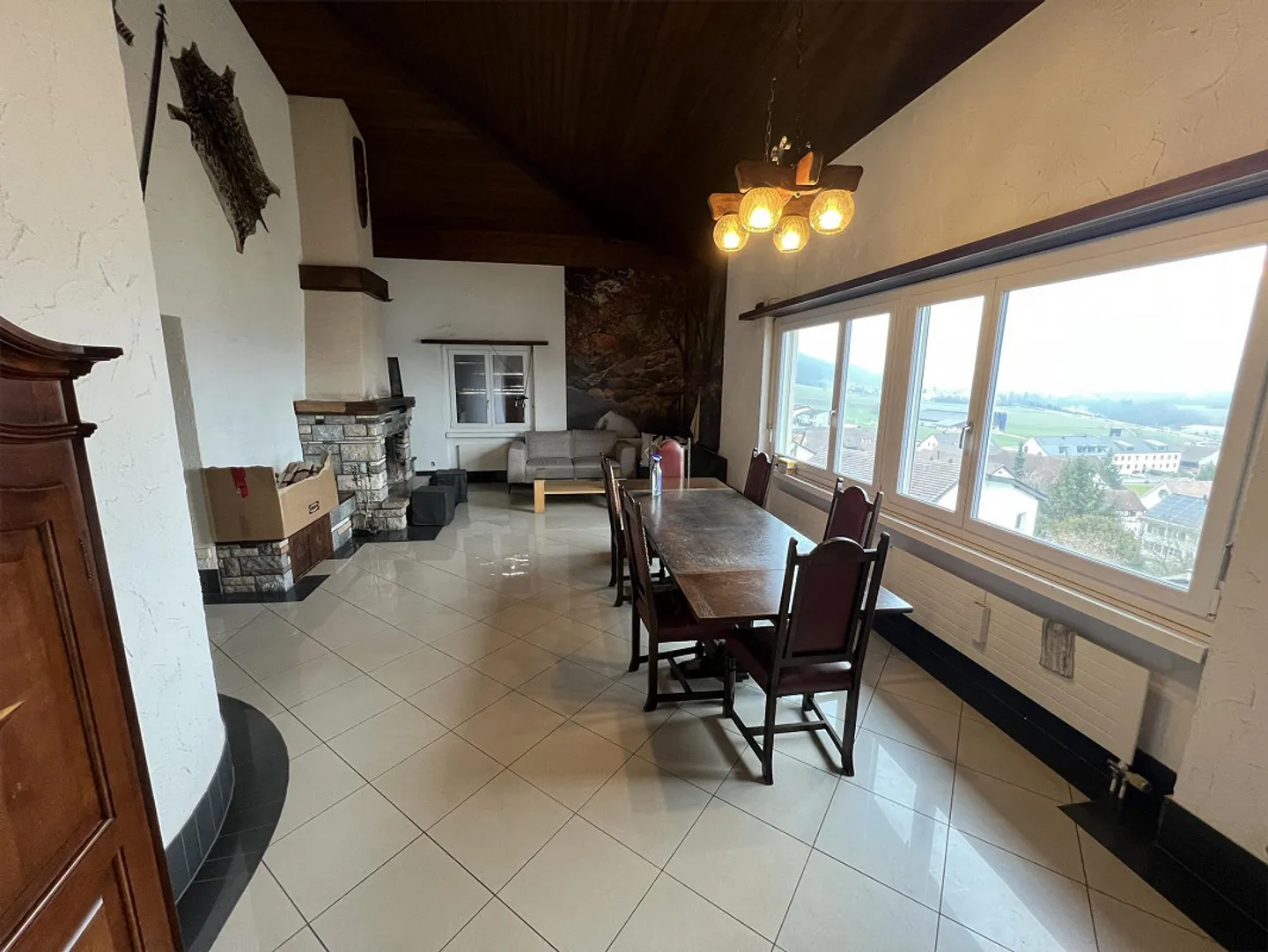 8-Room House with Garden & 3 Garages - Photo 4 of 14