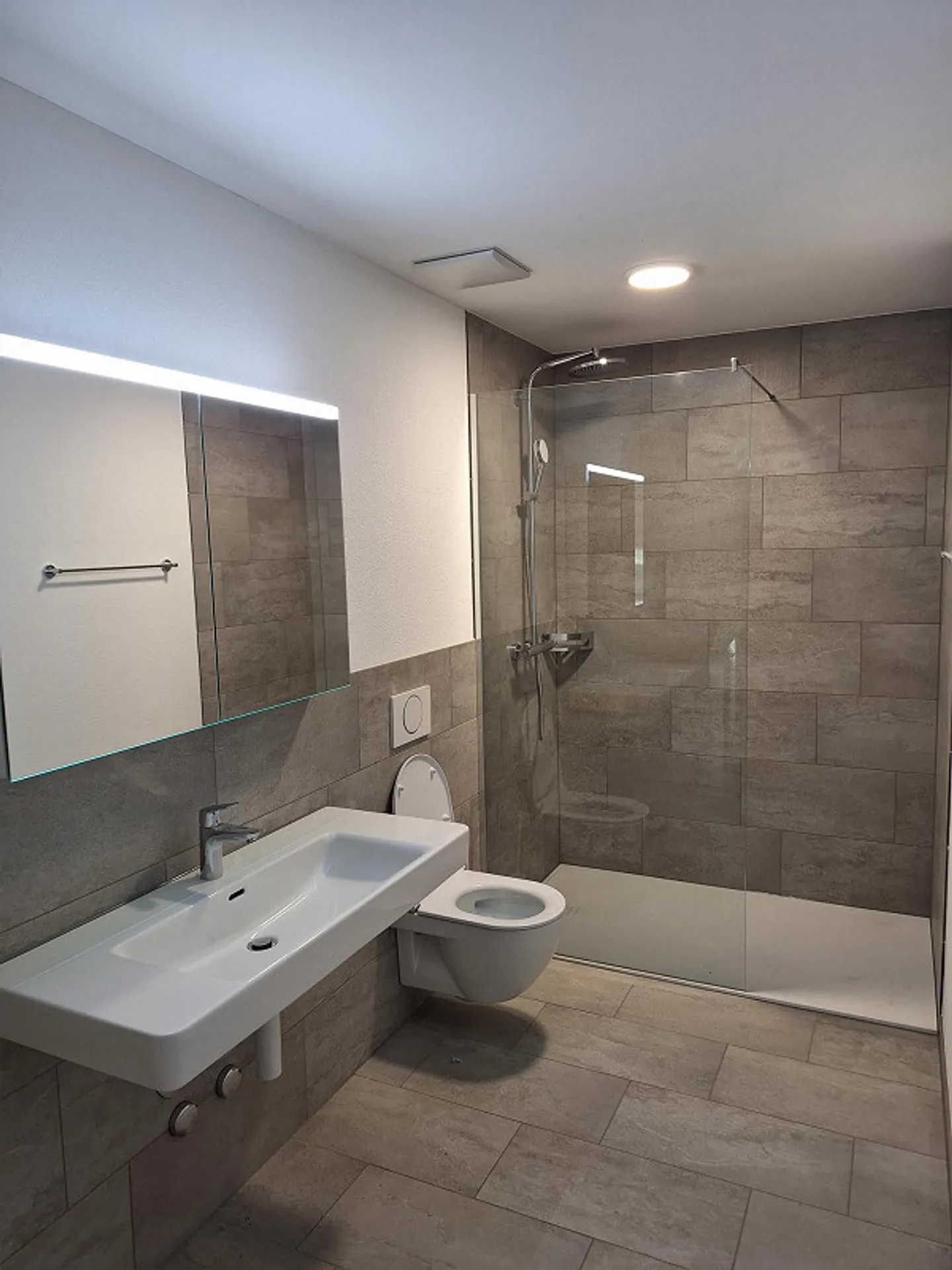 Appartamento 4 1/2 locali in standard di proprietà - Foto 3 di 6