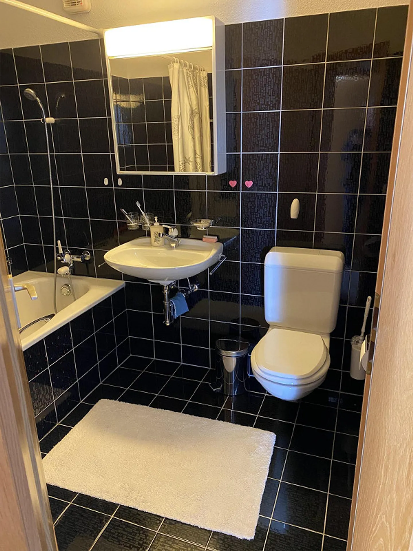 À vendre grand appartement de 2 1/2 pièces avec terrasse - Photo 8 sur 10